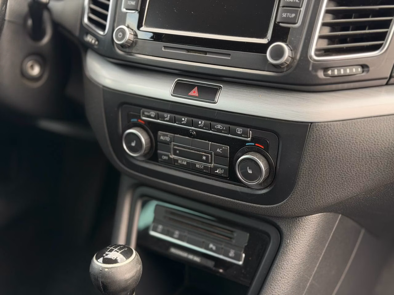 Volkswagen Sharan фото 14