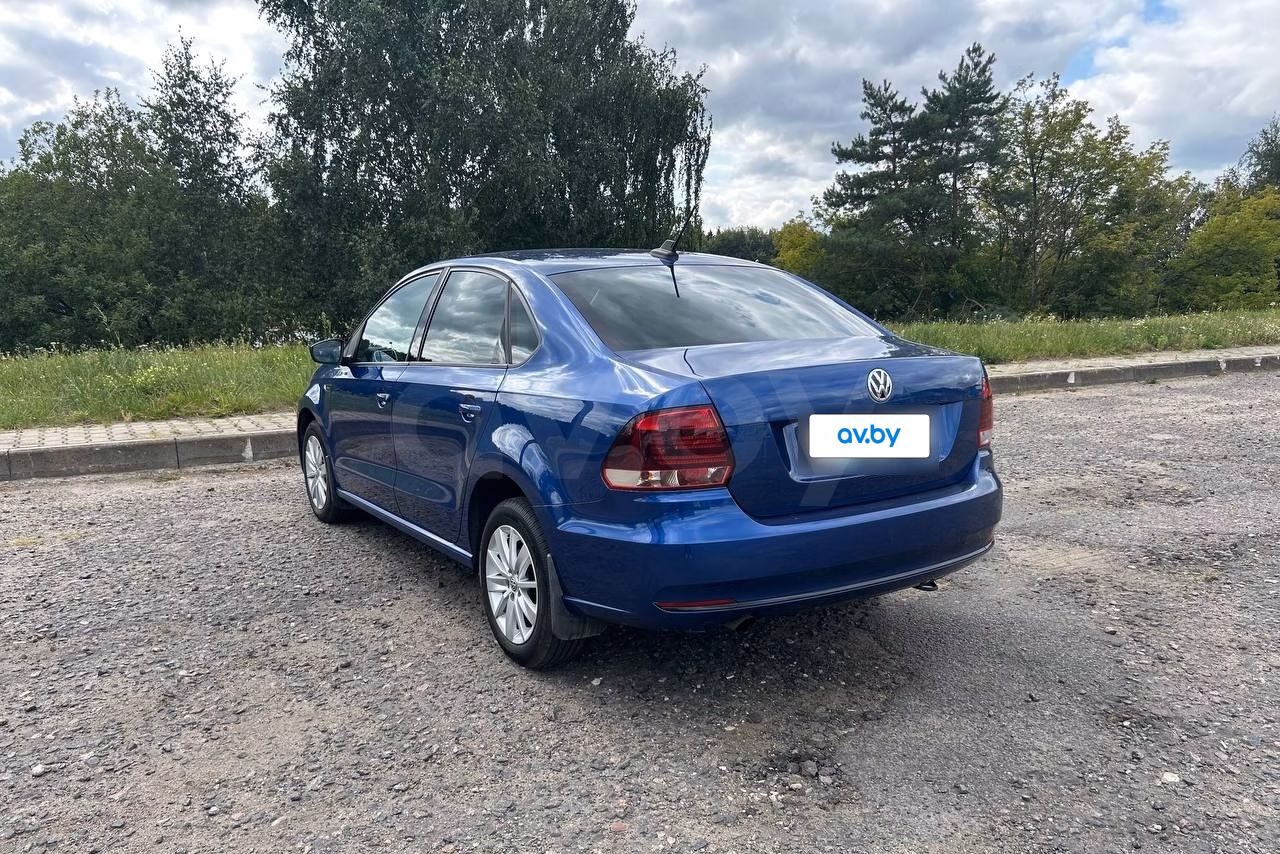 Volkswagen Polo Sedan фото 7