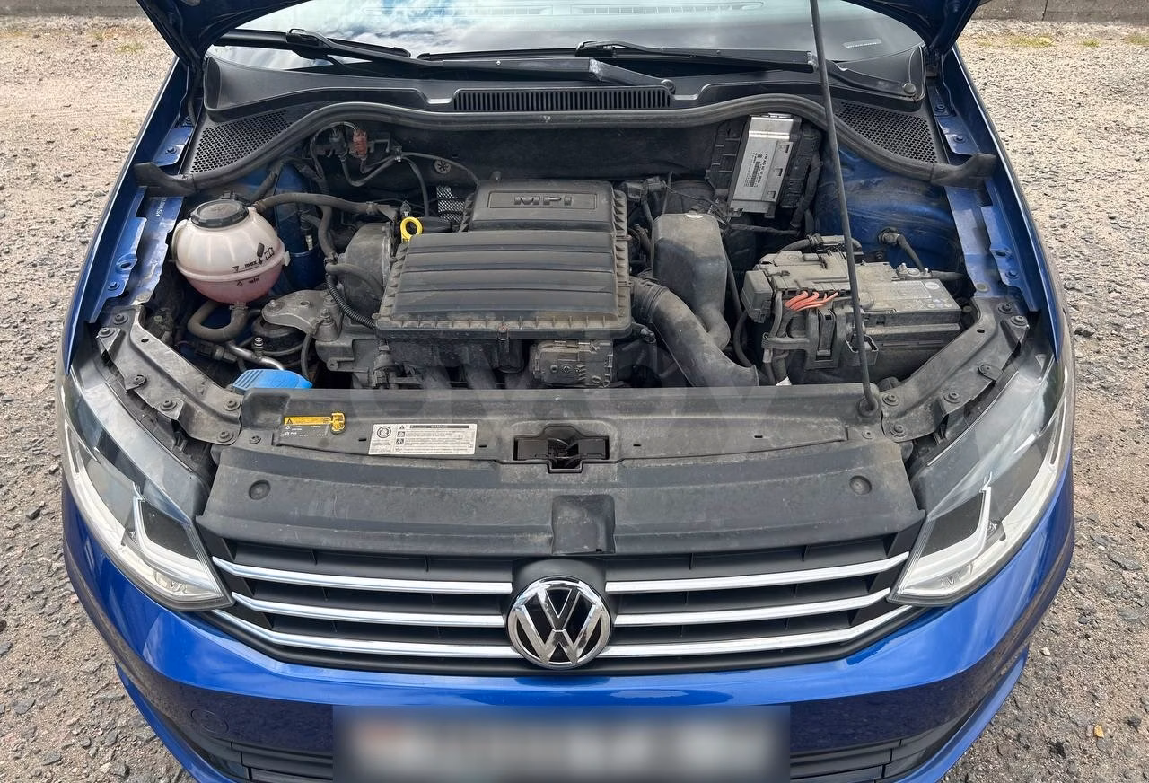 Volkswagen Polo Sedan фото 16