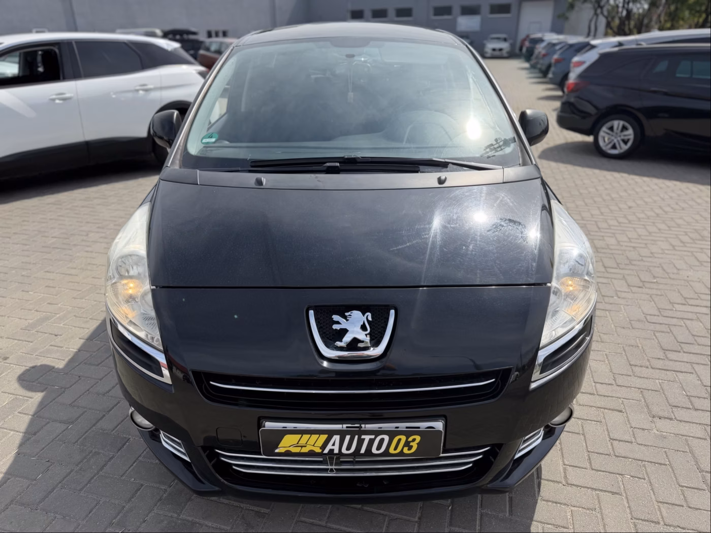 Peugeot 5008 фото 2
