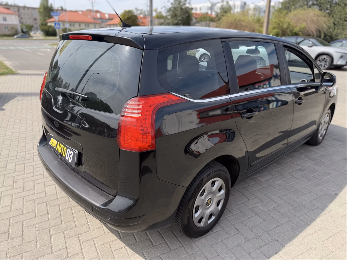 Peugeot 5008 фото 4