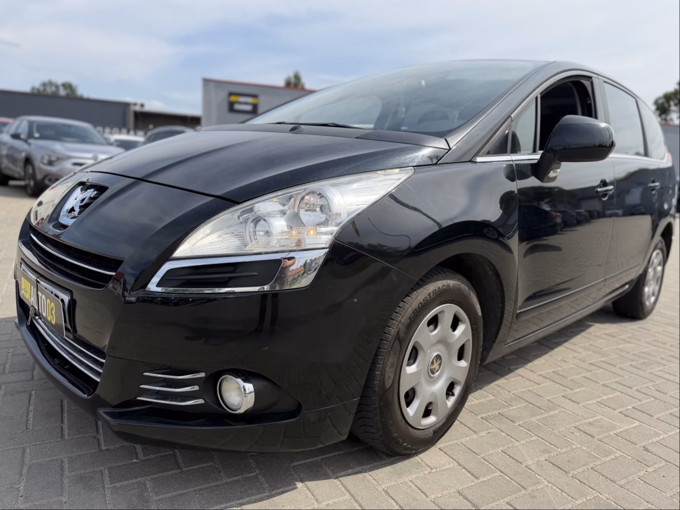Peugeot 5008 фото 6