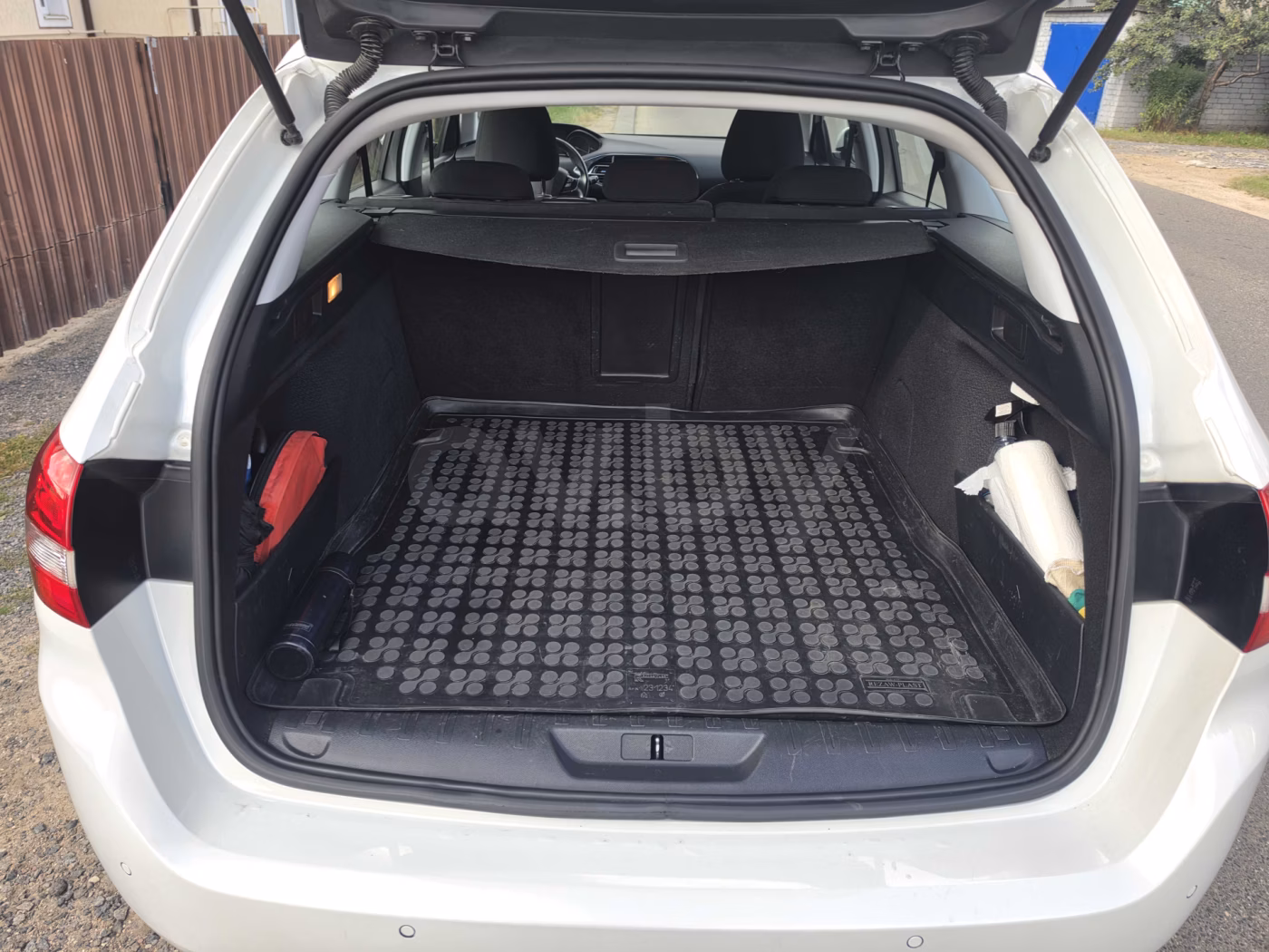 Peugeot 308 фото 11