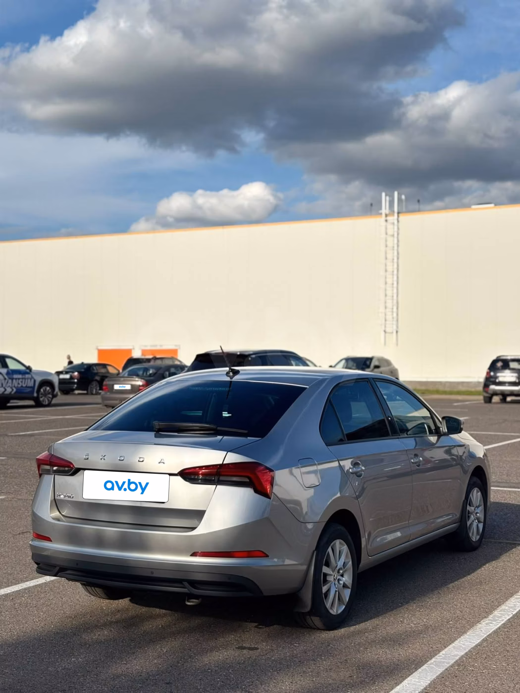 Skoda Rapid фото 6