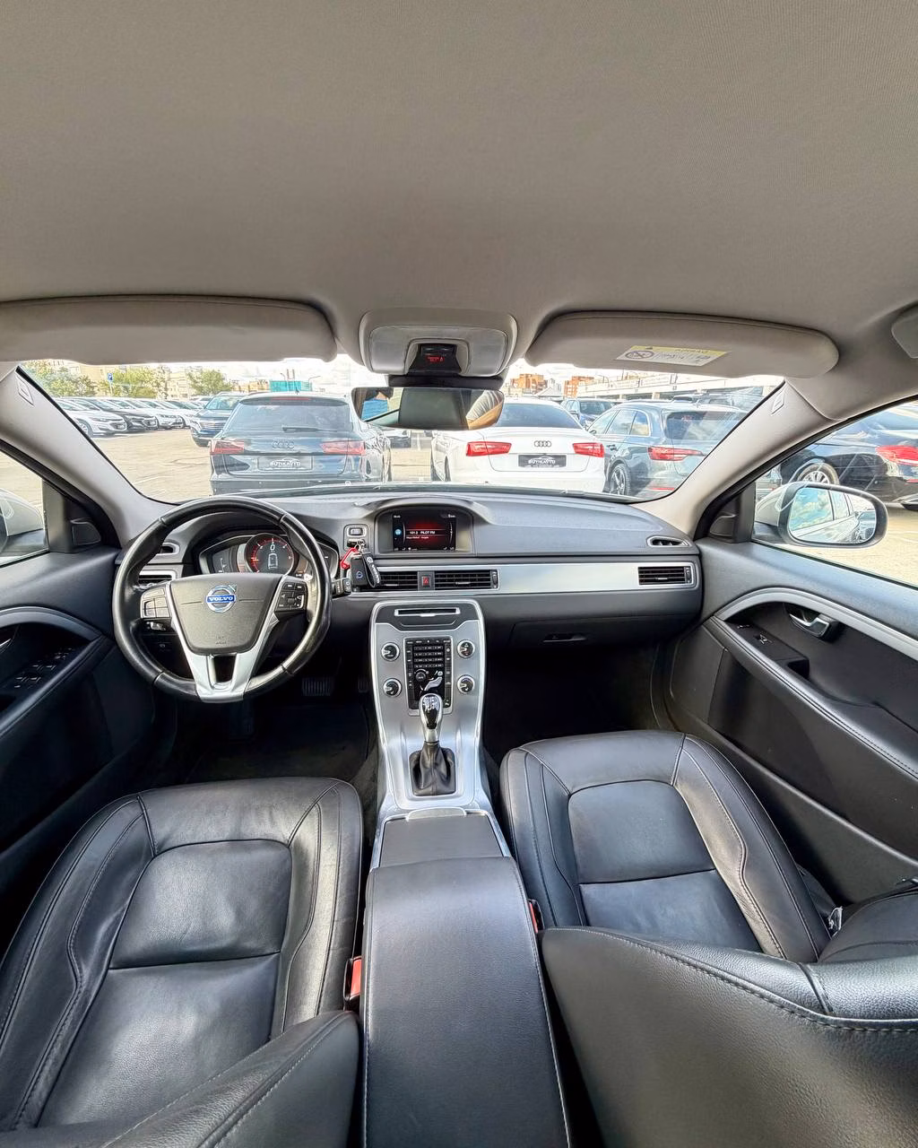 Volvo V70 фото 9