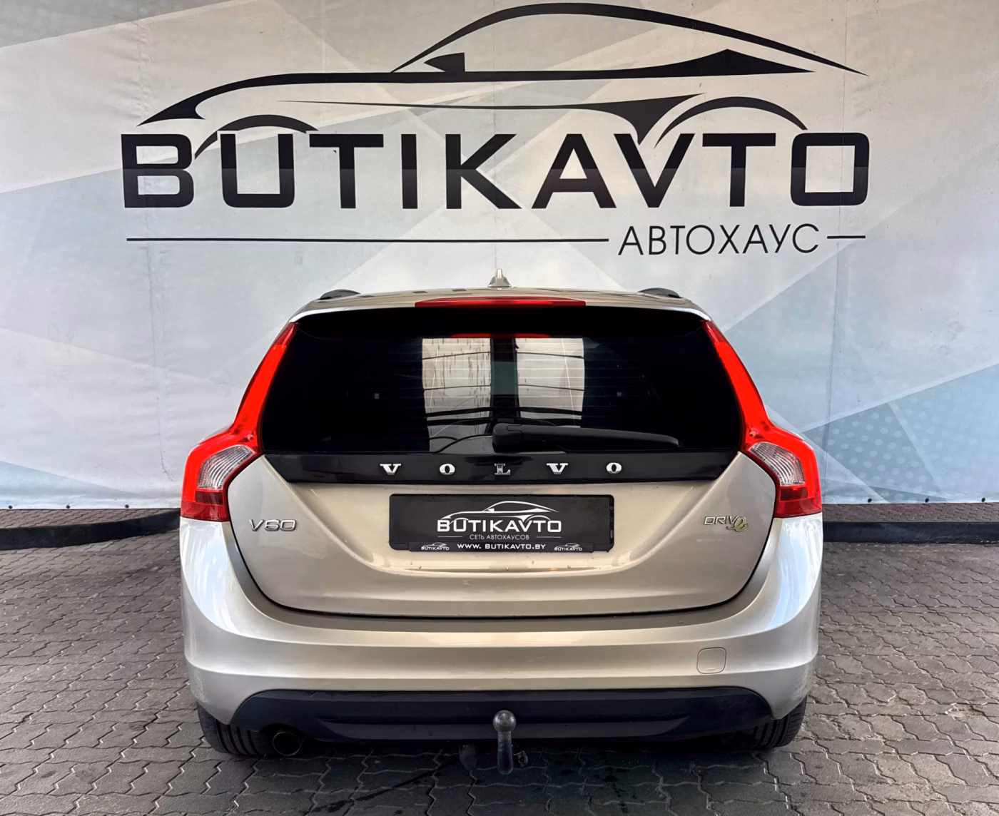 Volvo V60 фото 6