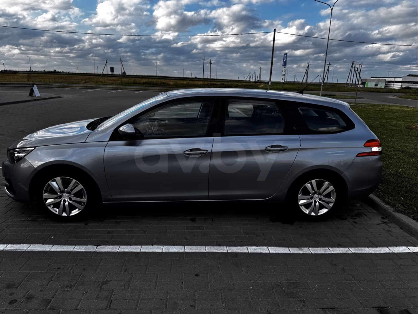Peugeot 308 фото 3