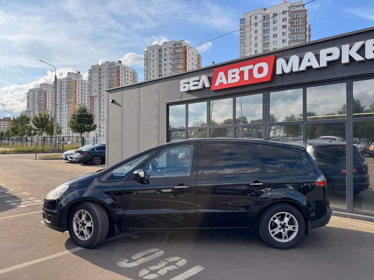 Ford S-MAX фото 8