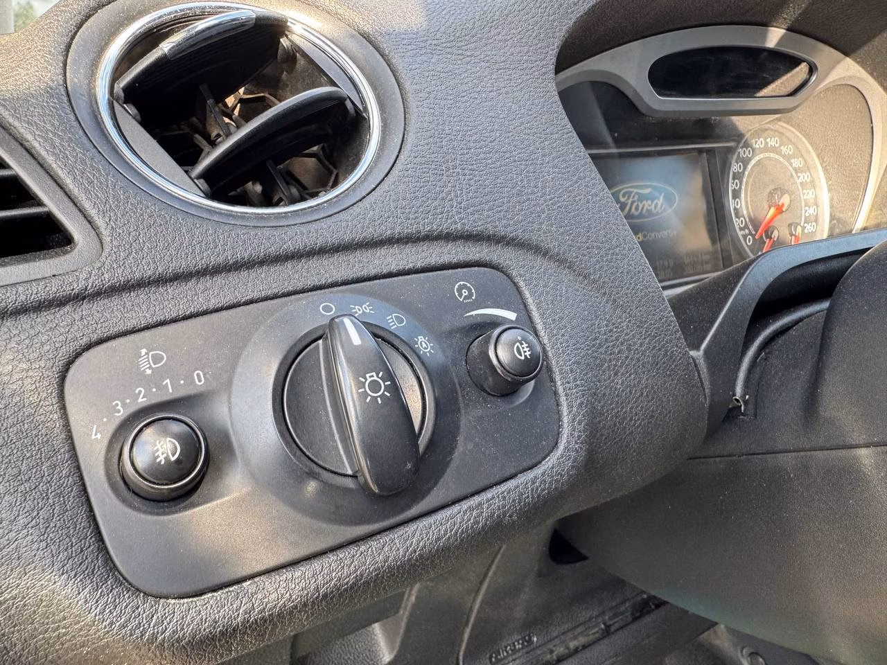 Ford S-MAX фото 15