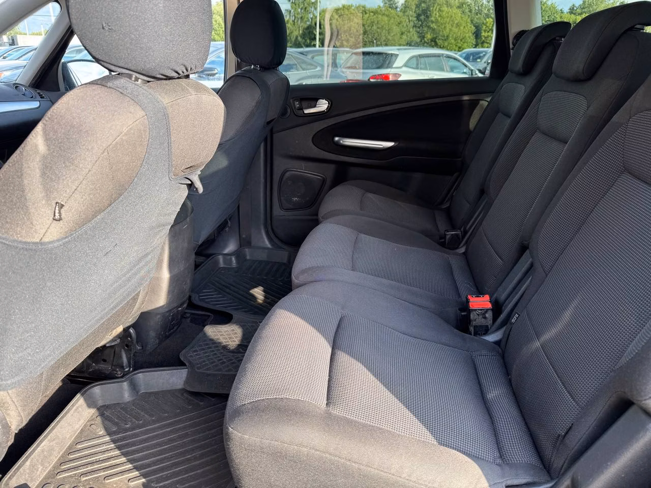 Ford S-MAX фото 17