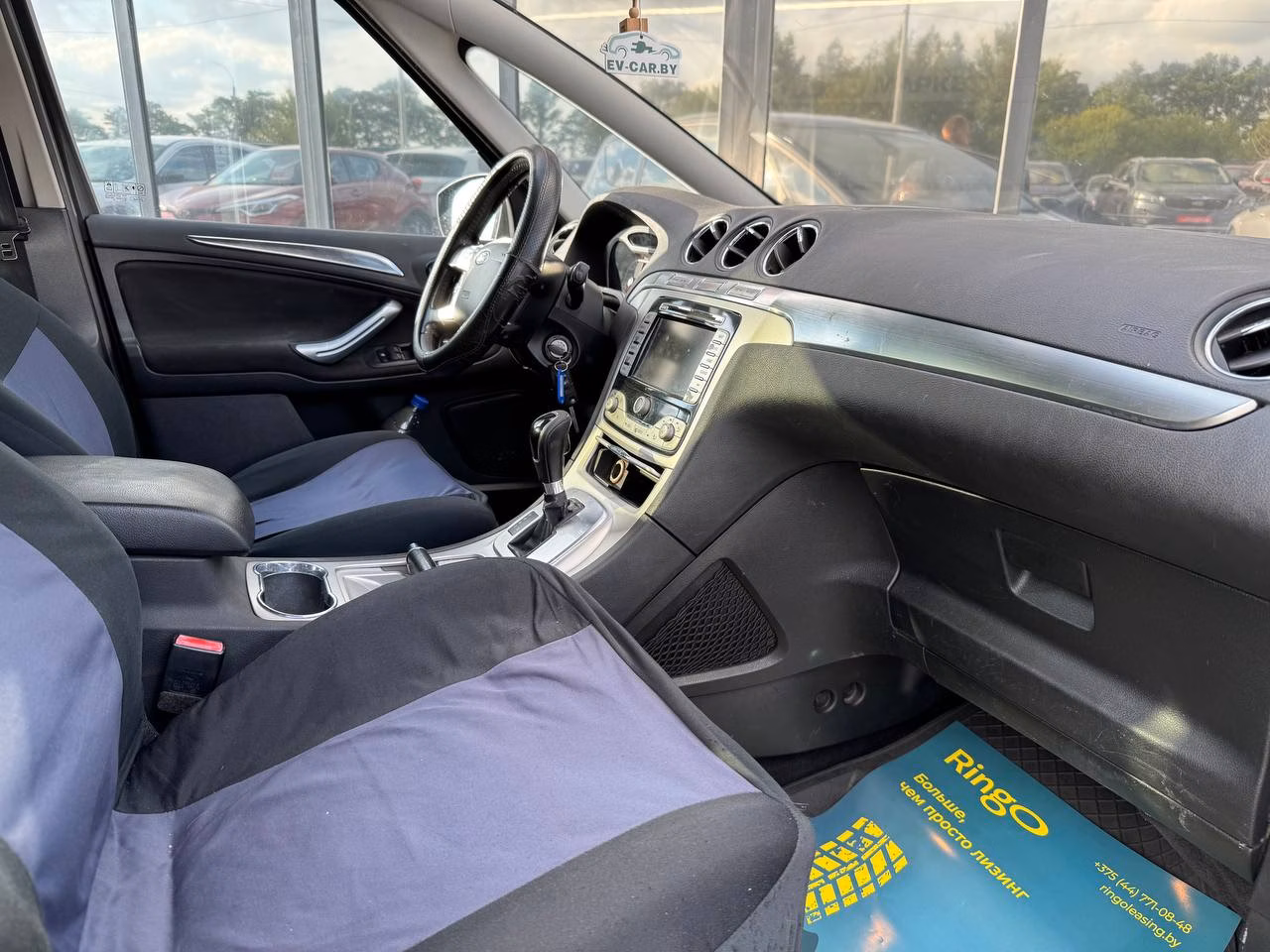 Ford S-MAX фото 19