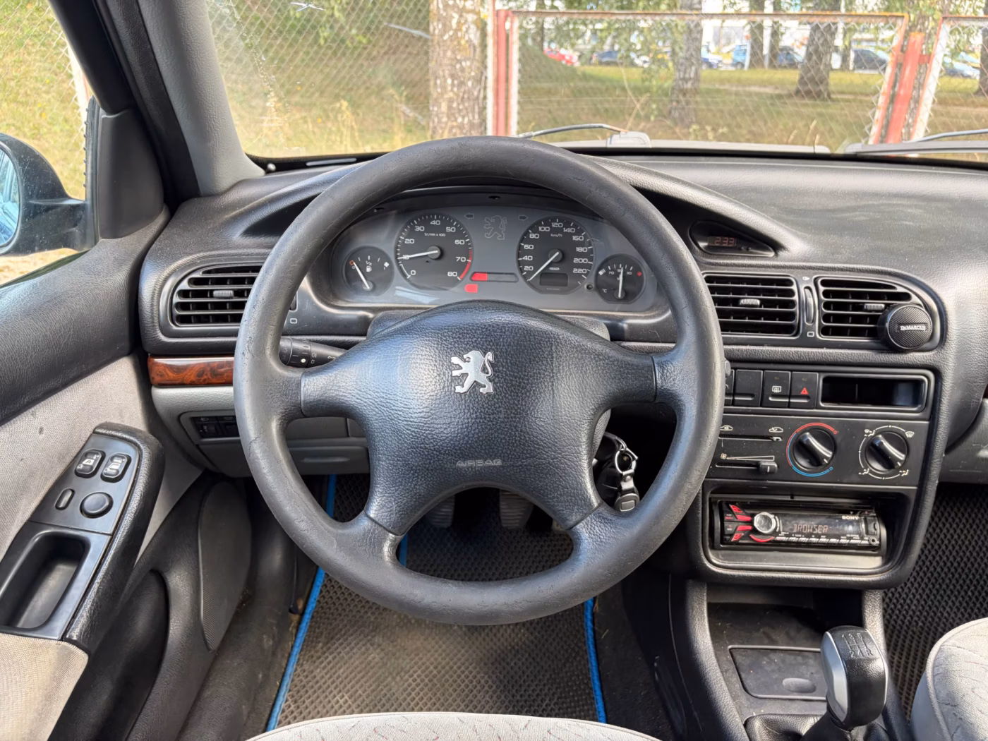 Peugeot 406 фото 25