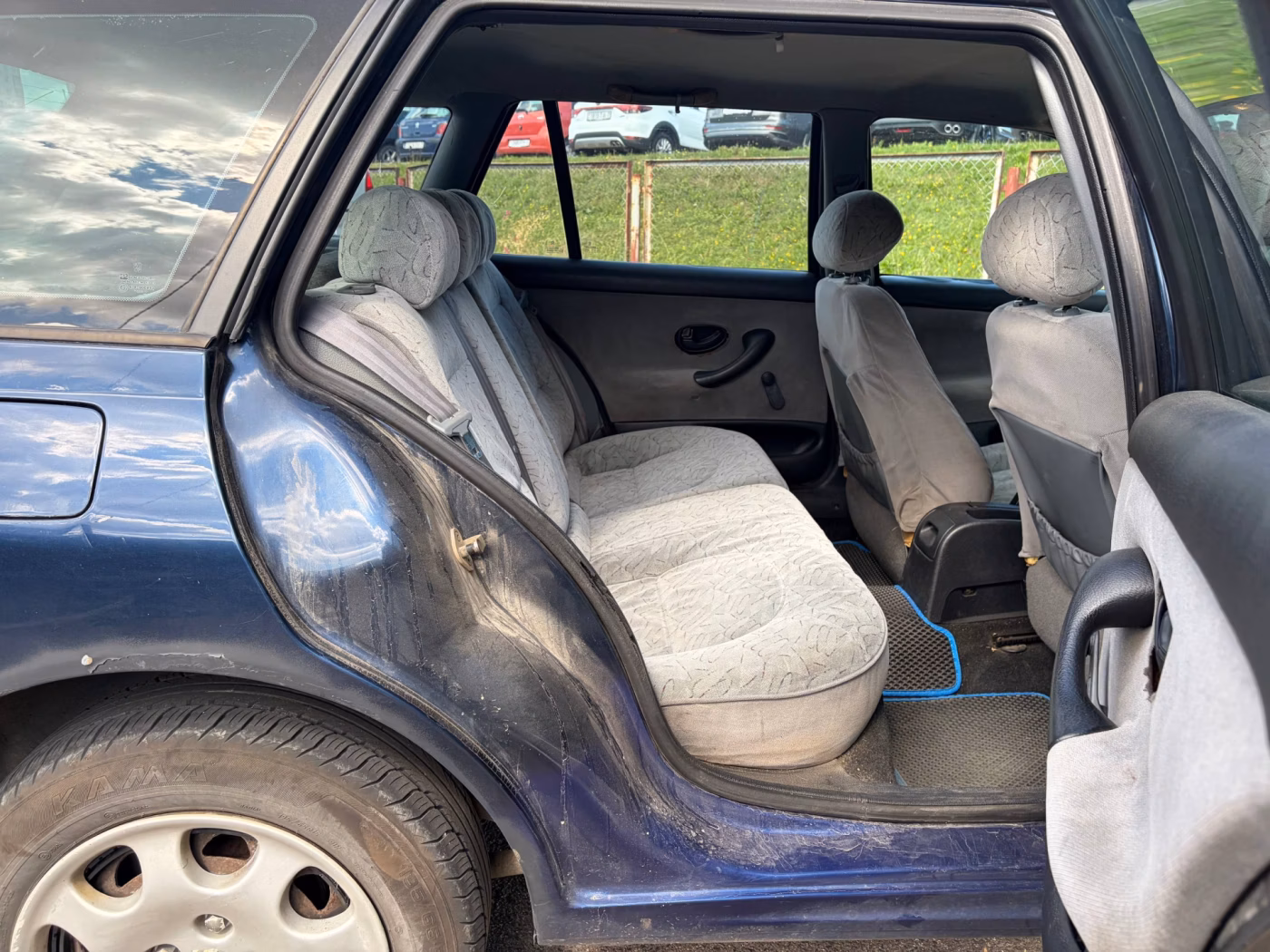 Peugeot 406 фото 20