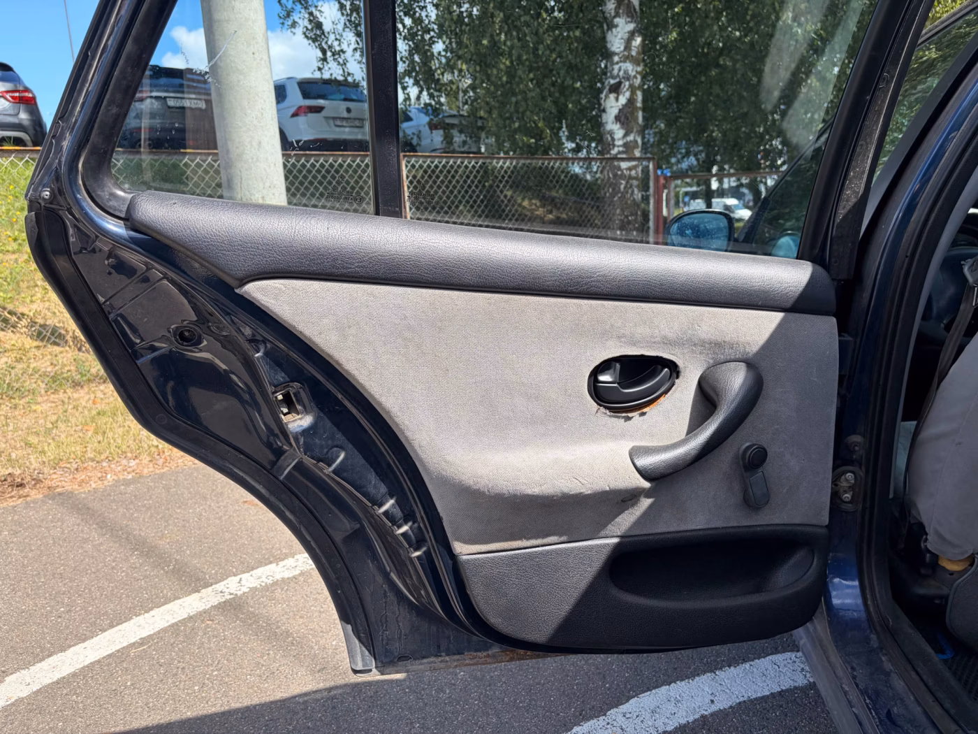 Peugeot 406 фото 16
