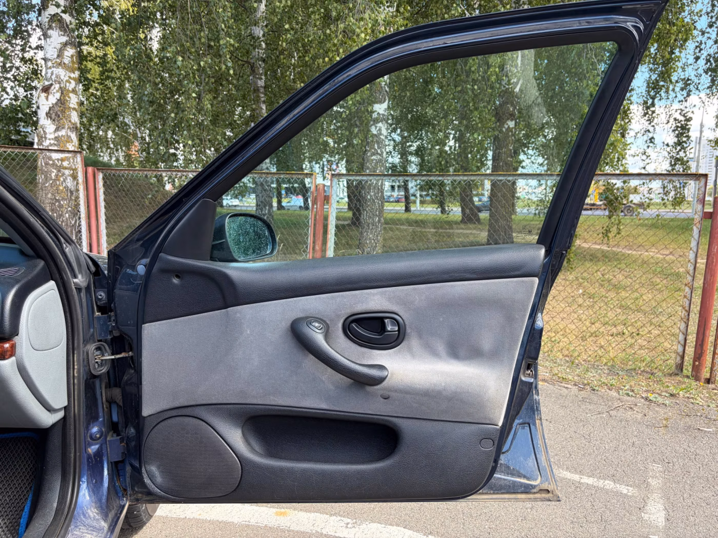 Peugeot 406 фото 21