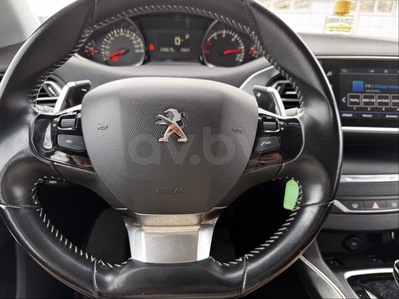 Peugeot 308 фото 9