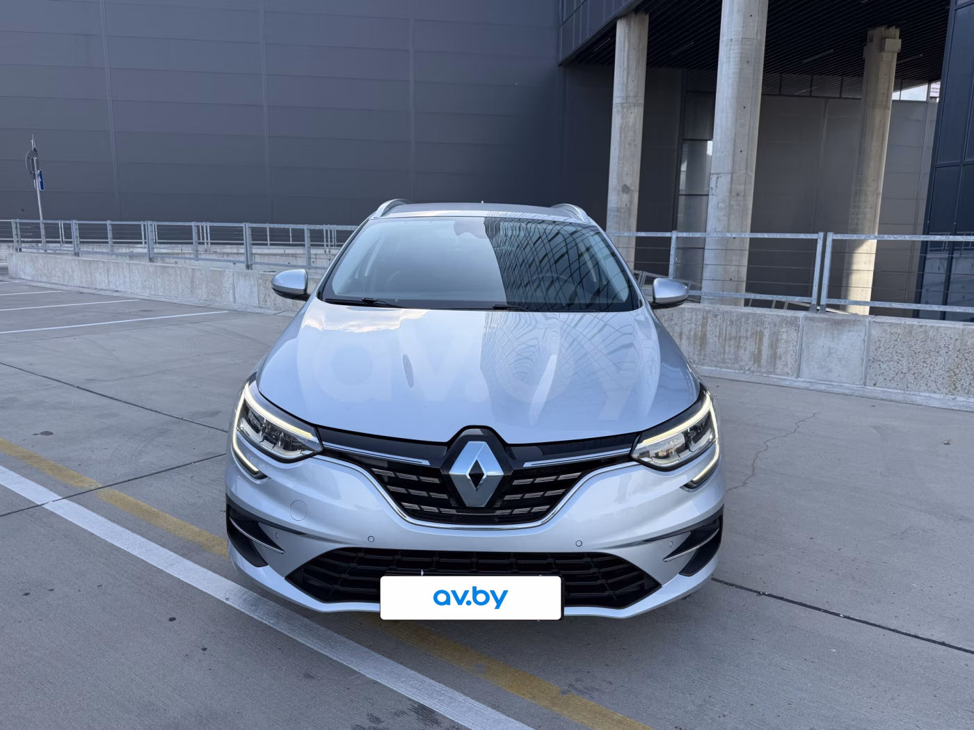 Renault Megane фото 2