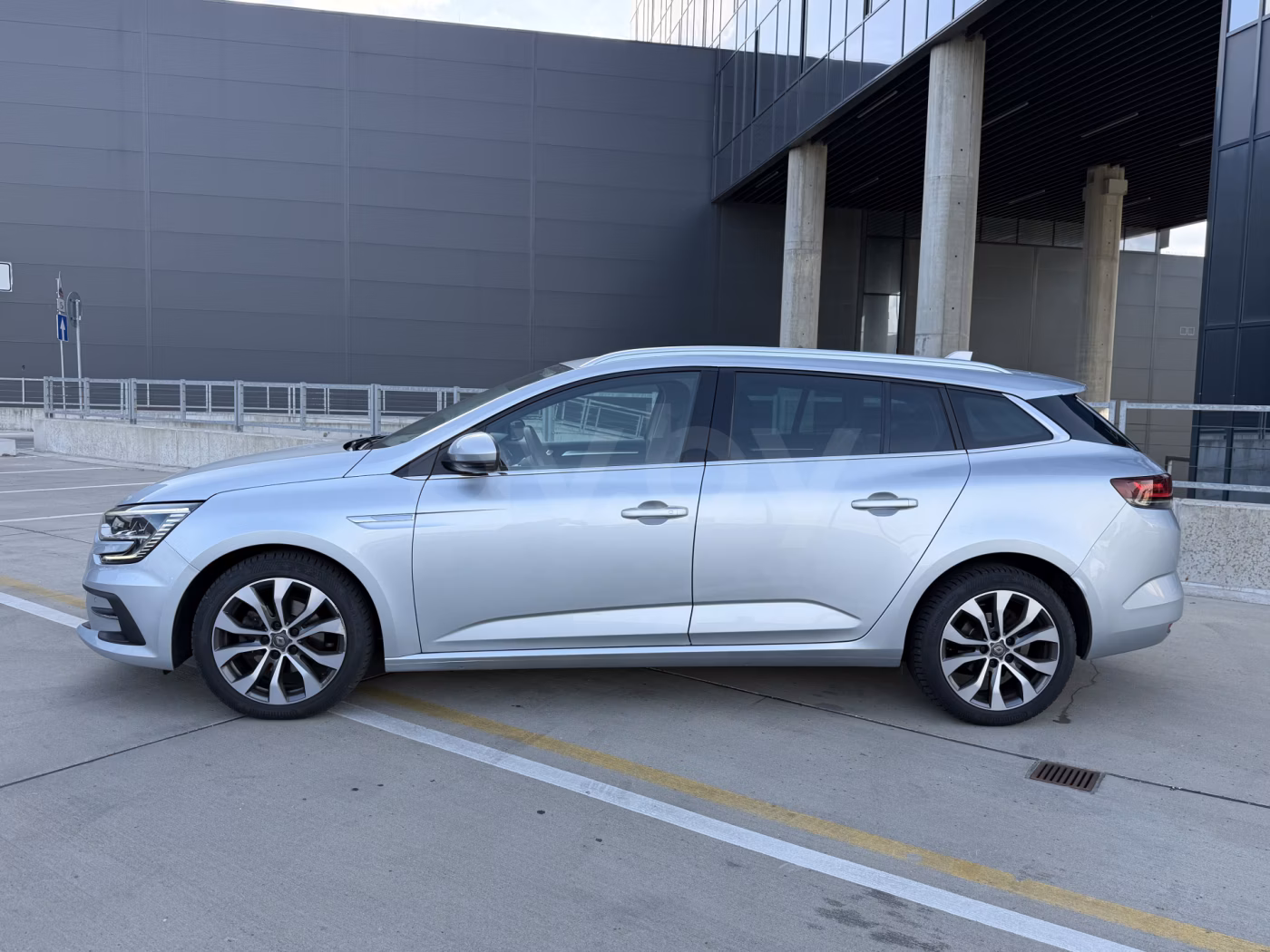Renault Megane фото 8