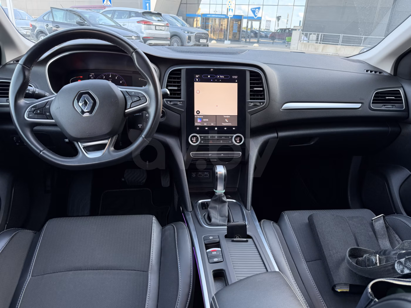 Renault Megane фото 9