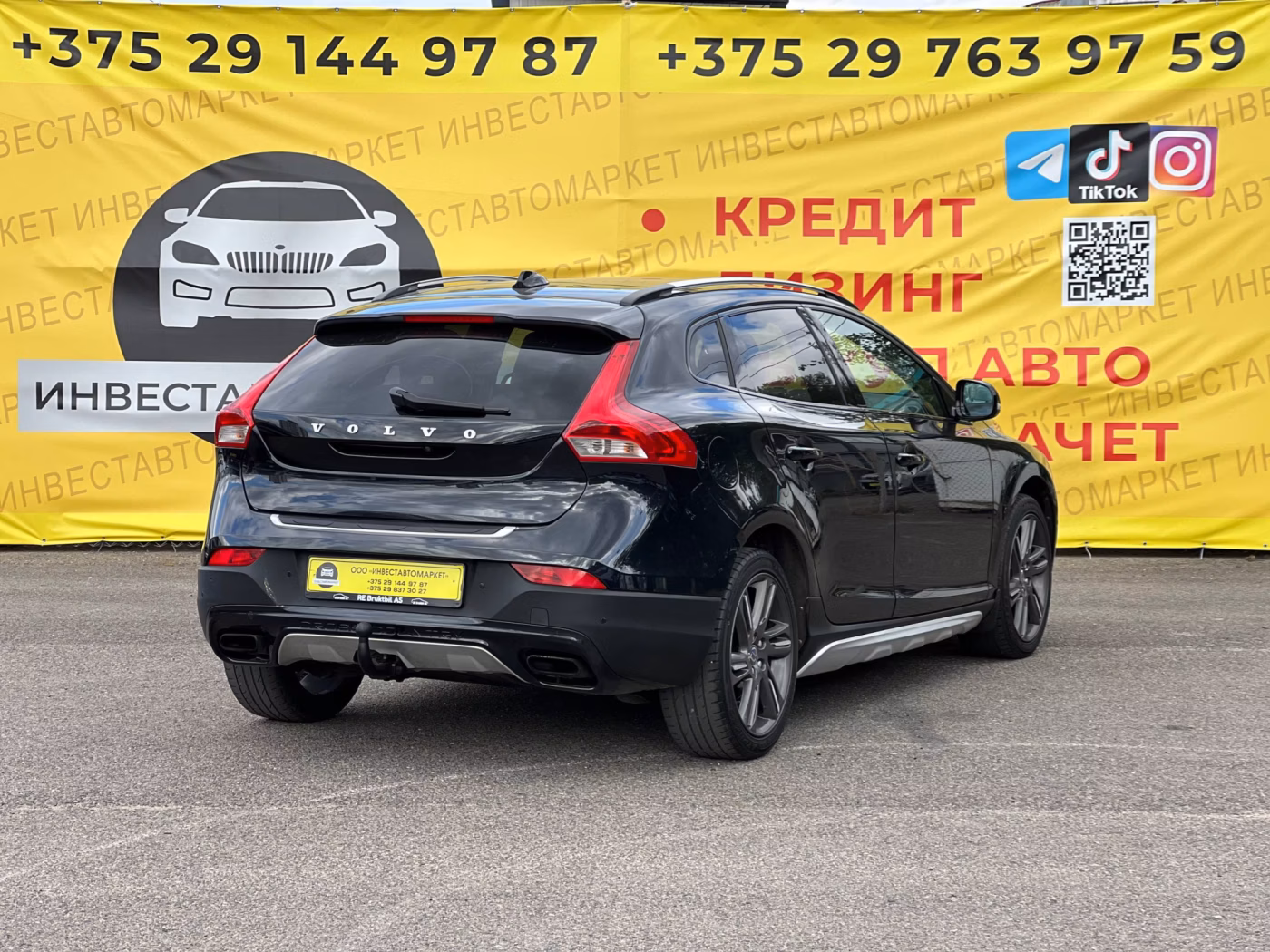 Volvo V40 Cross Country фото 6