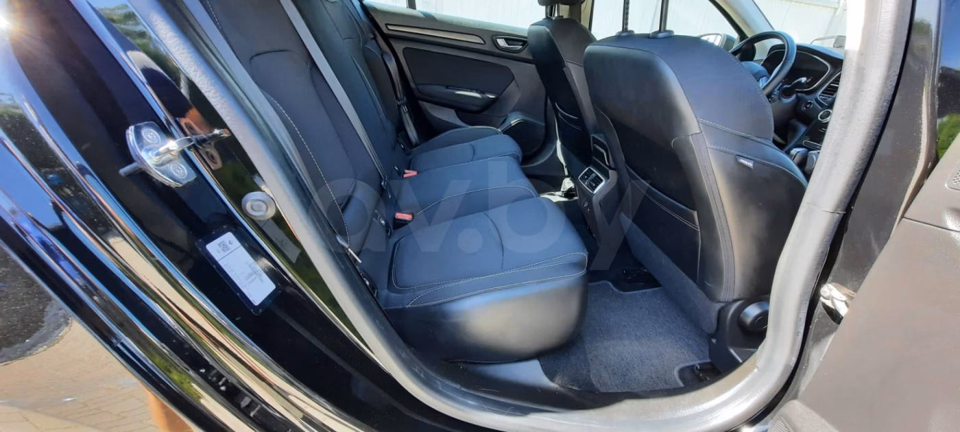 Renault Megane фото 9