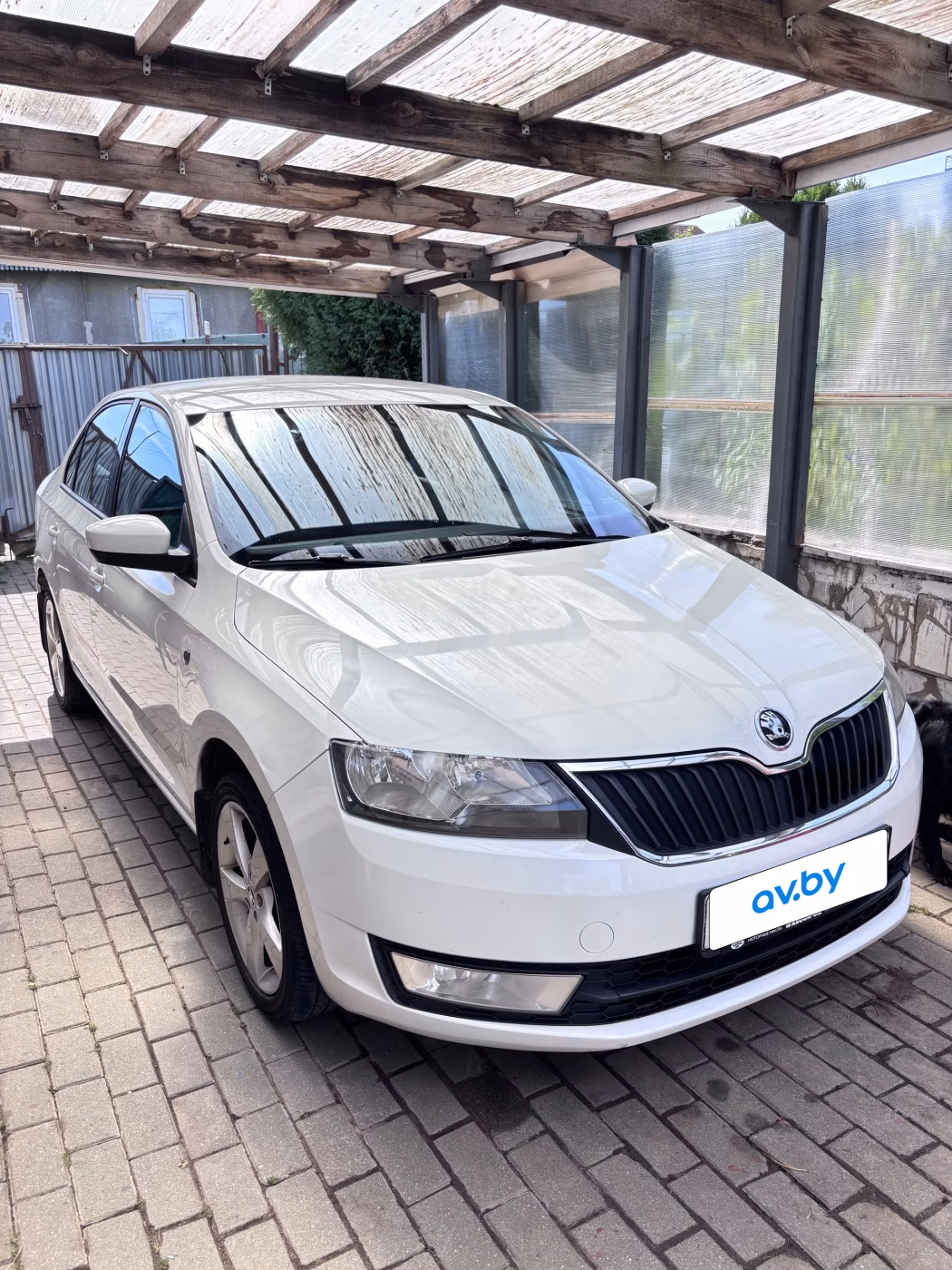 Skoda Rapid фото 8