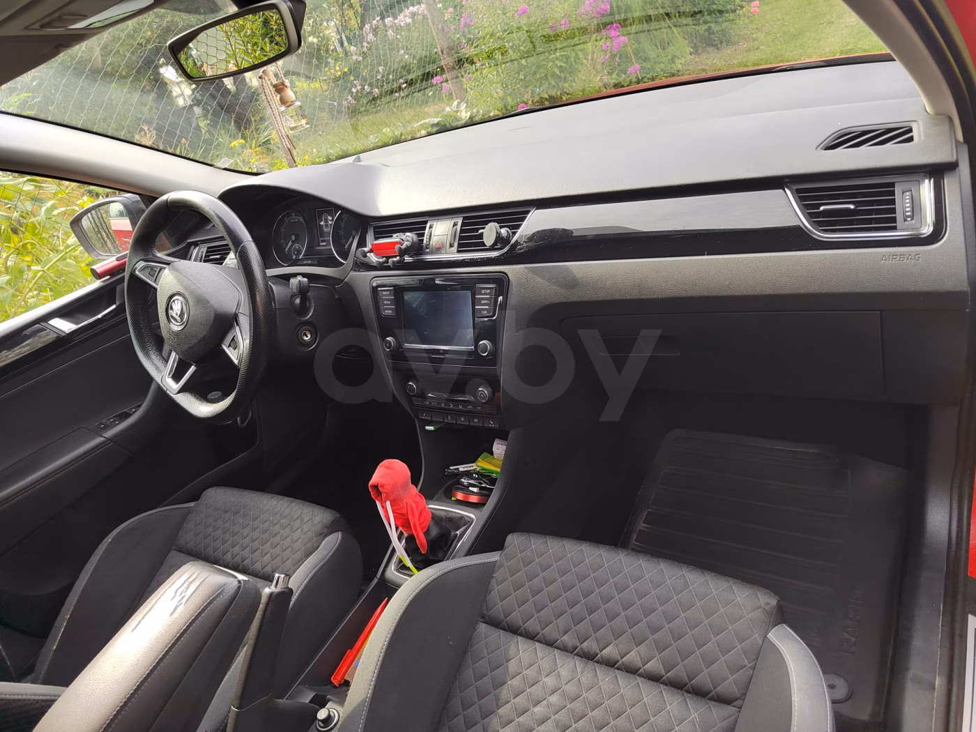 Skoda Rapid фото 8