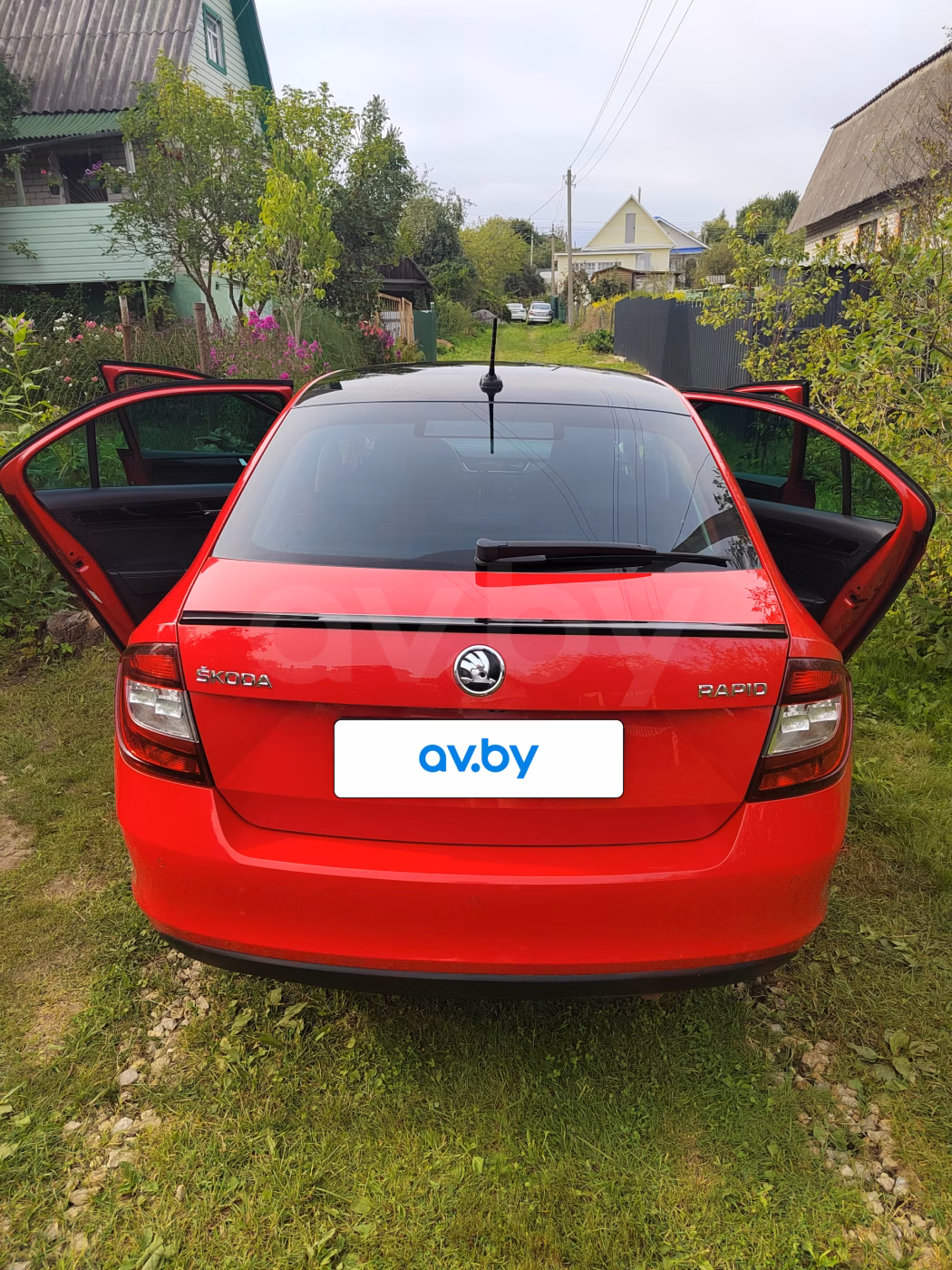 Skoda Rapid фото 4