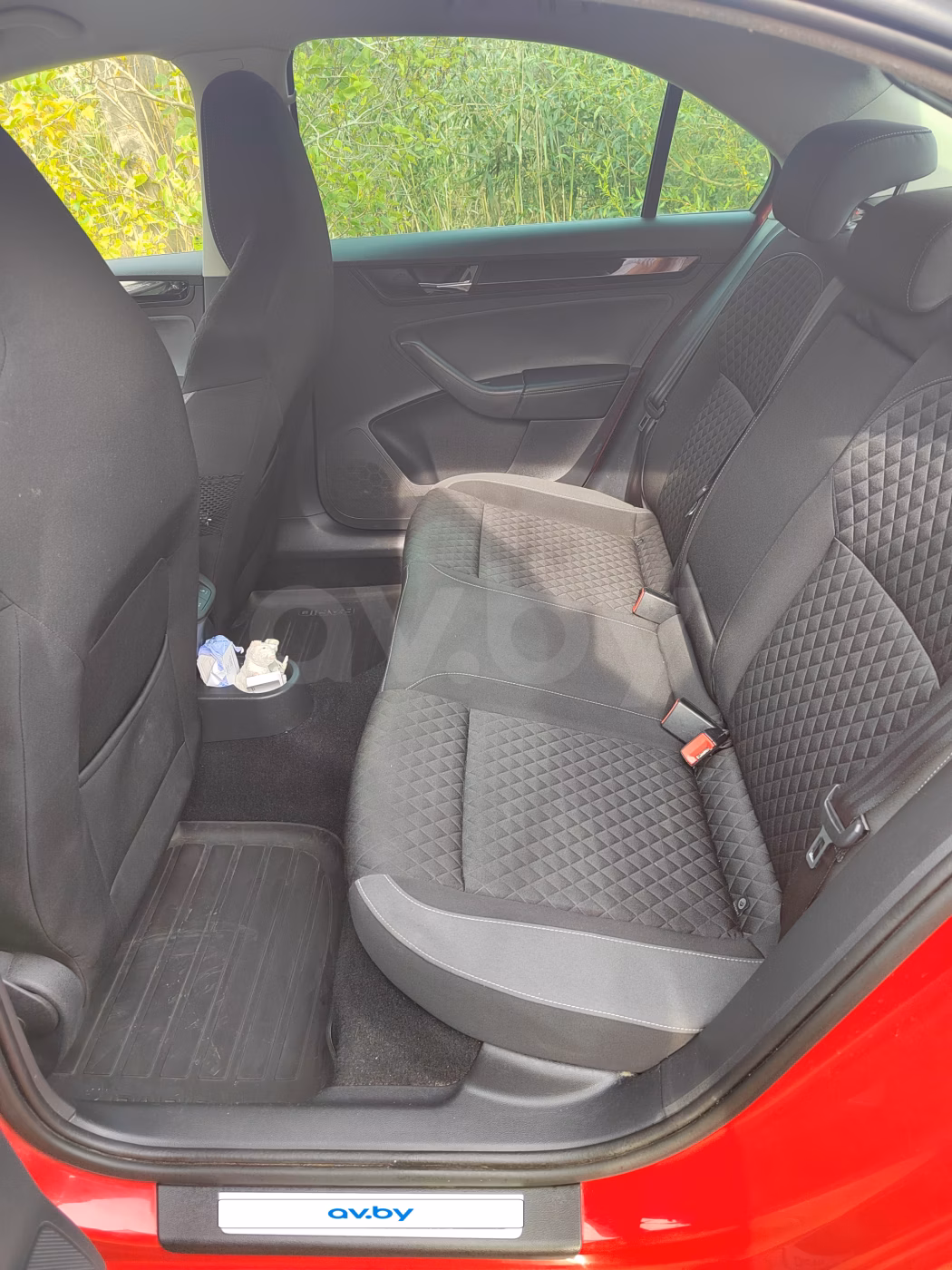 Skoda Rapid фото 10