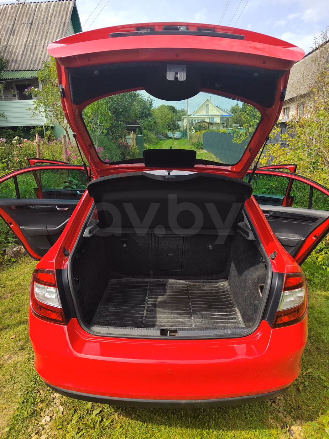 Skoda Rapid фото 5