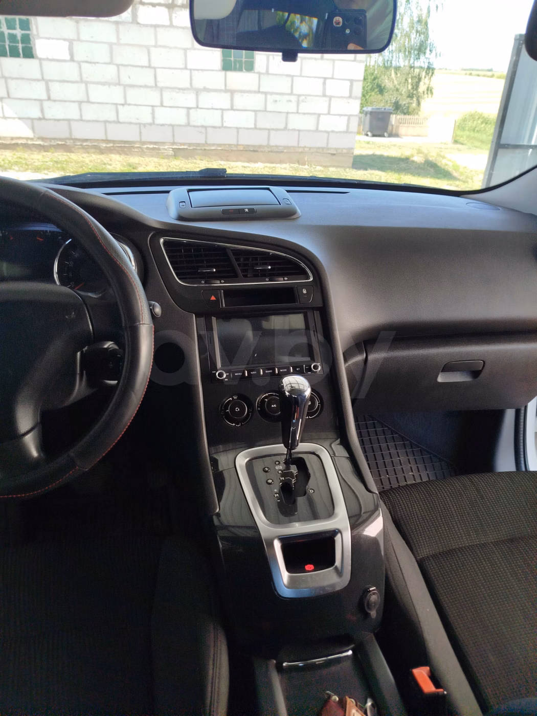 Peugeot 5008 фото 5