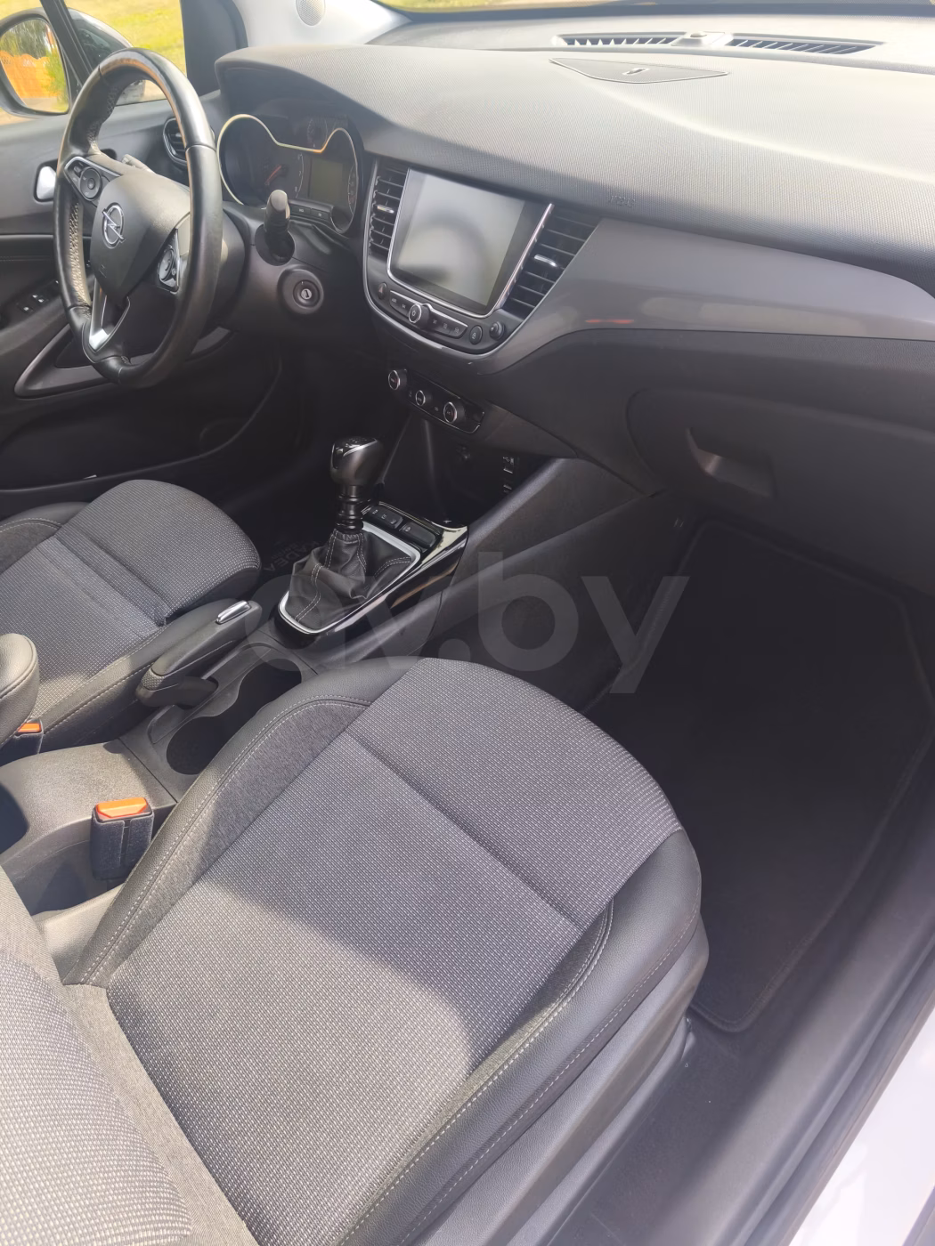 Opel Crossland X фото 10