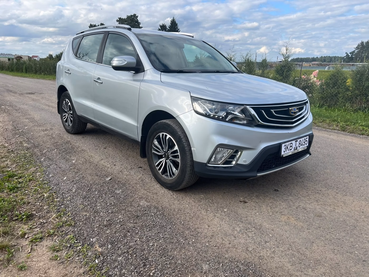 Geely Emgrand X7 фото 3