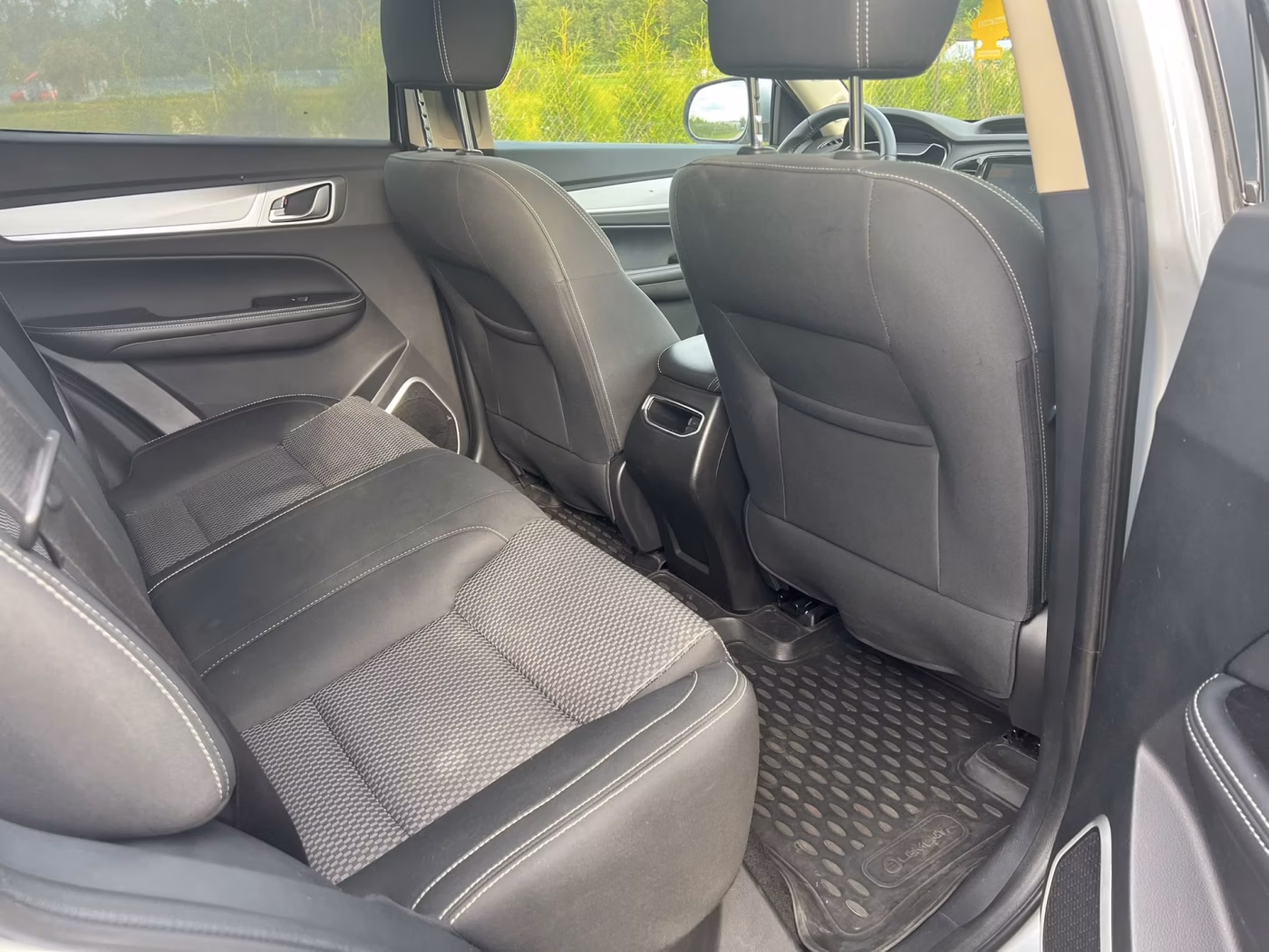 Geely Emgrand X7 фото 17