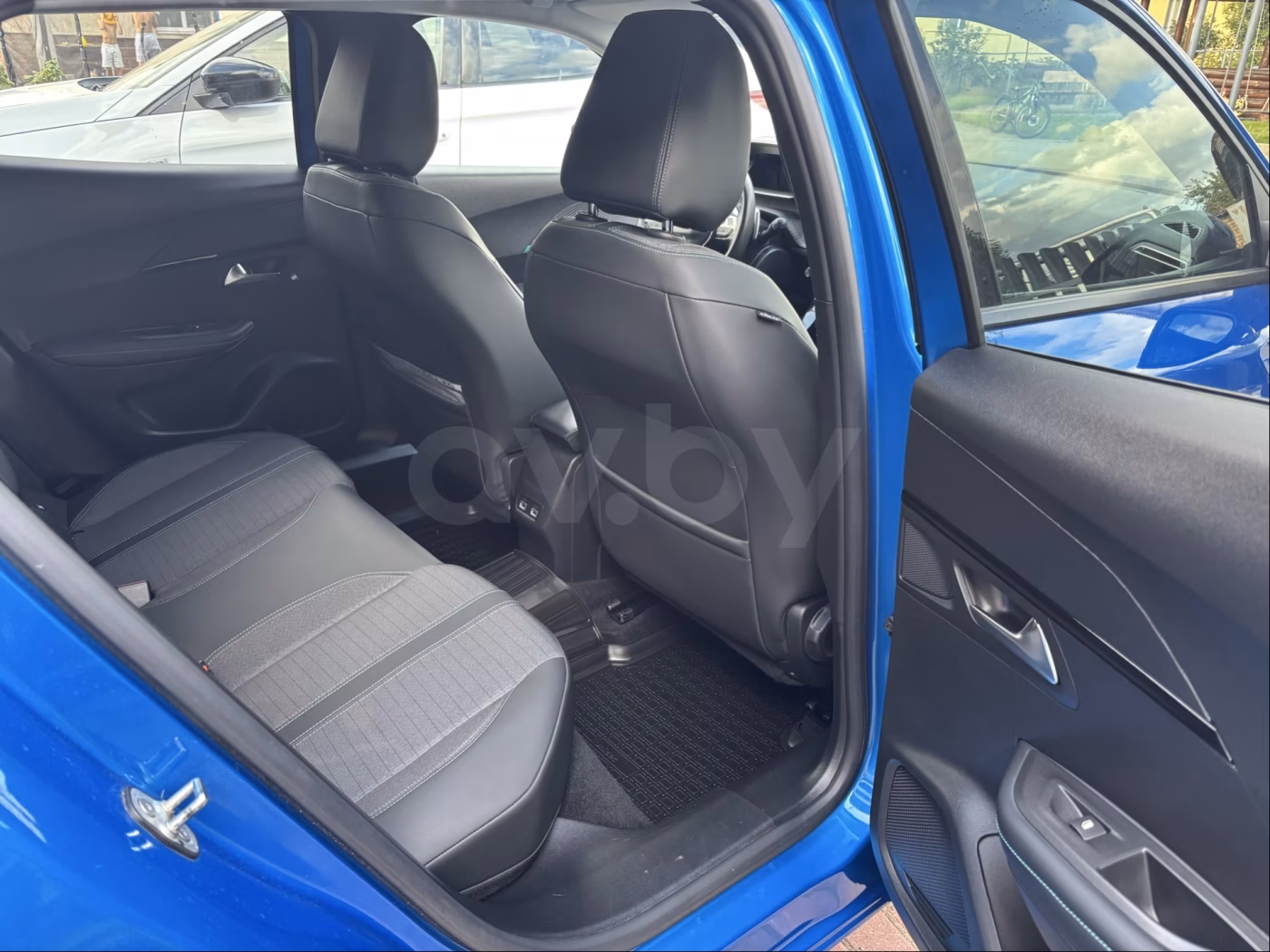 Peugeot 2008 фото 19