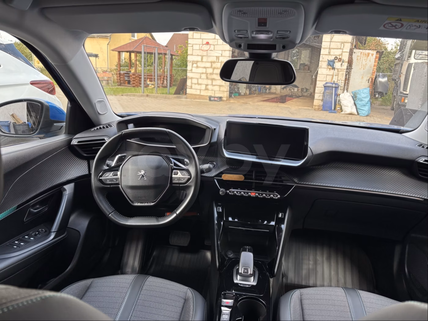 Peugeot 2008 фото 13