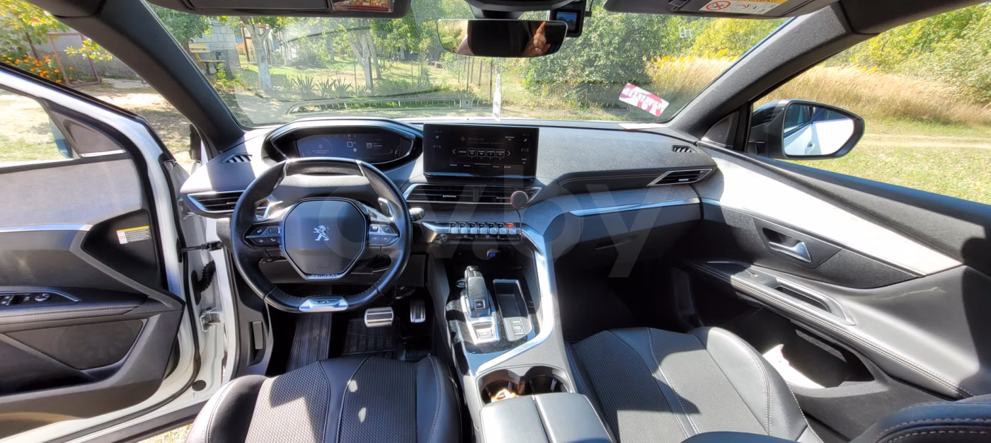 Peugeot 5008 фото 8