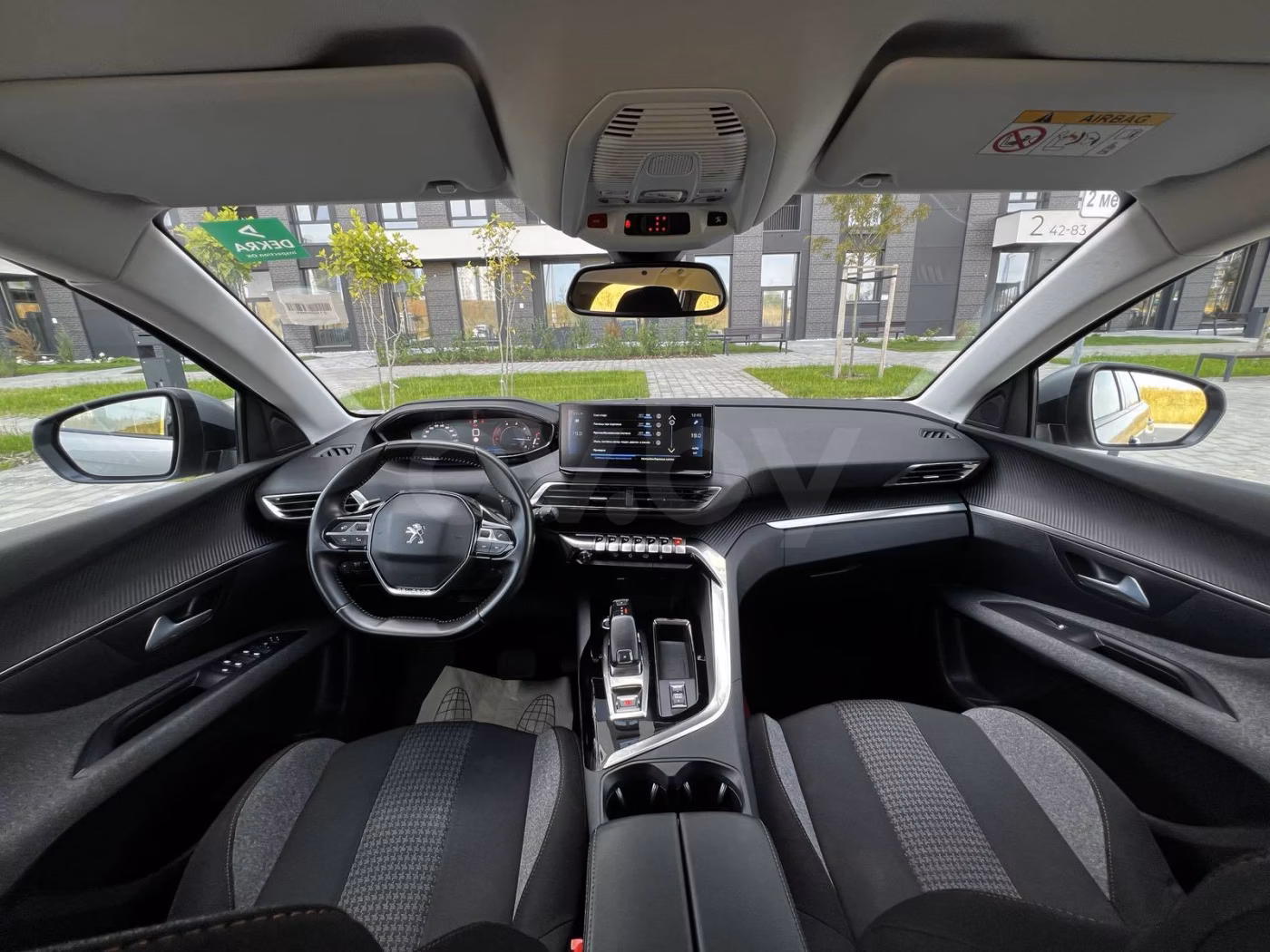 Peugeot 5008 фото 16