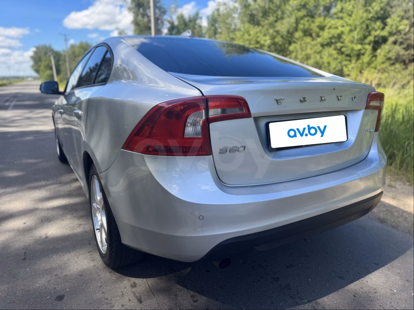 Volvo S60 фото 3