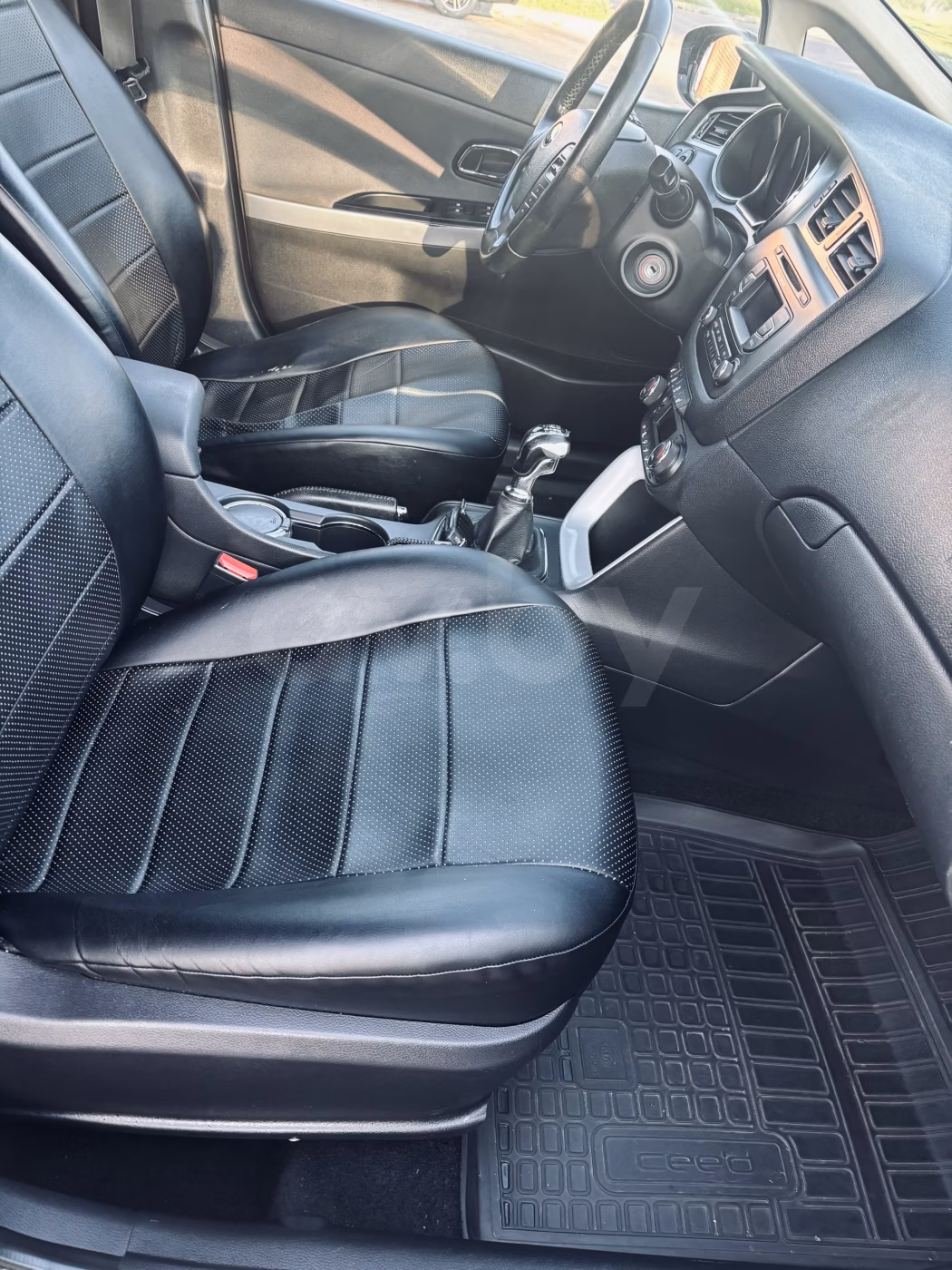 Kia Cee'd фото 9