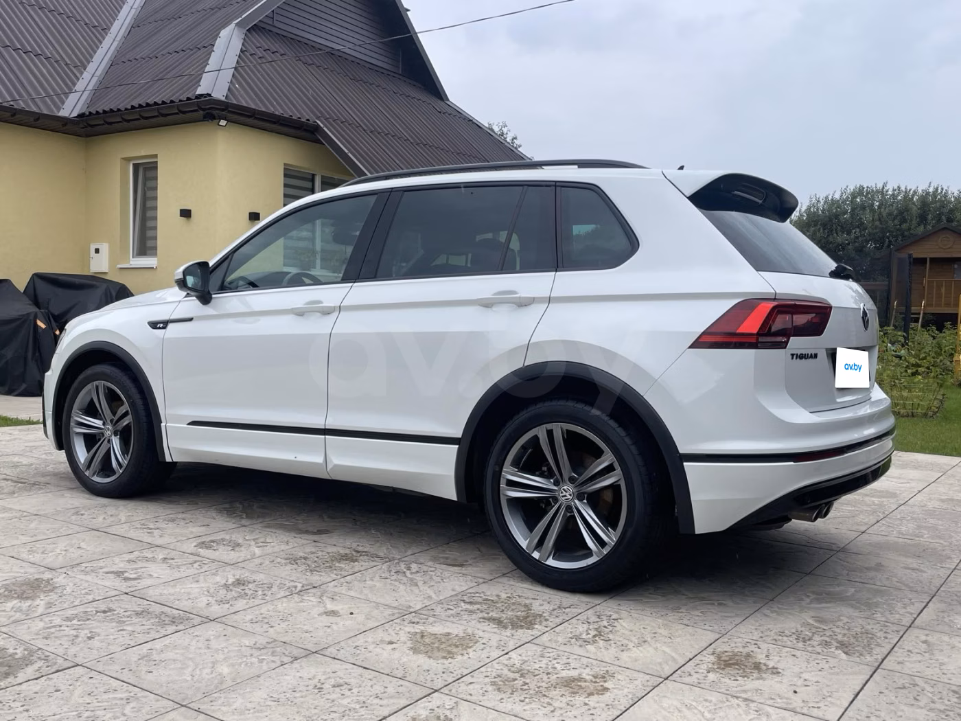 Volkswagen Tiguan фото 2
