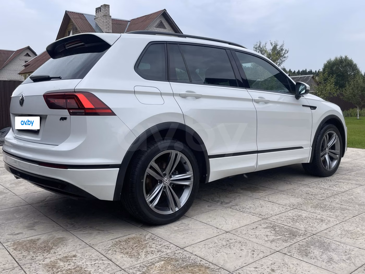 Volkswagen Tiguan фото 3