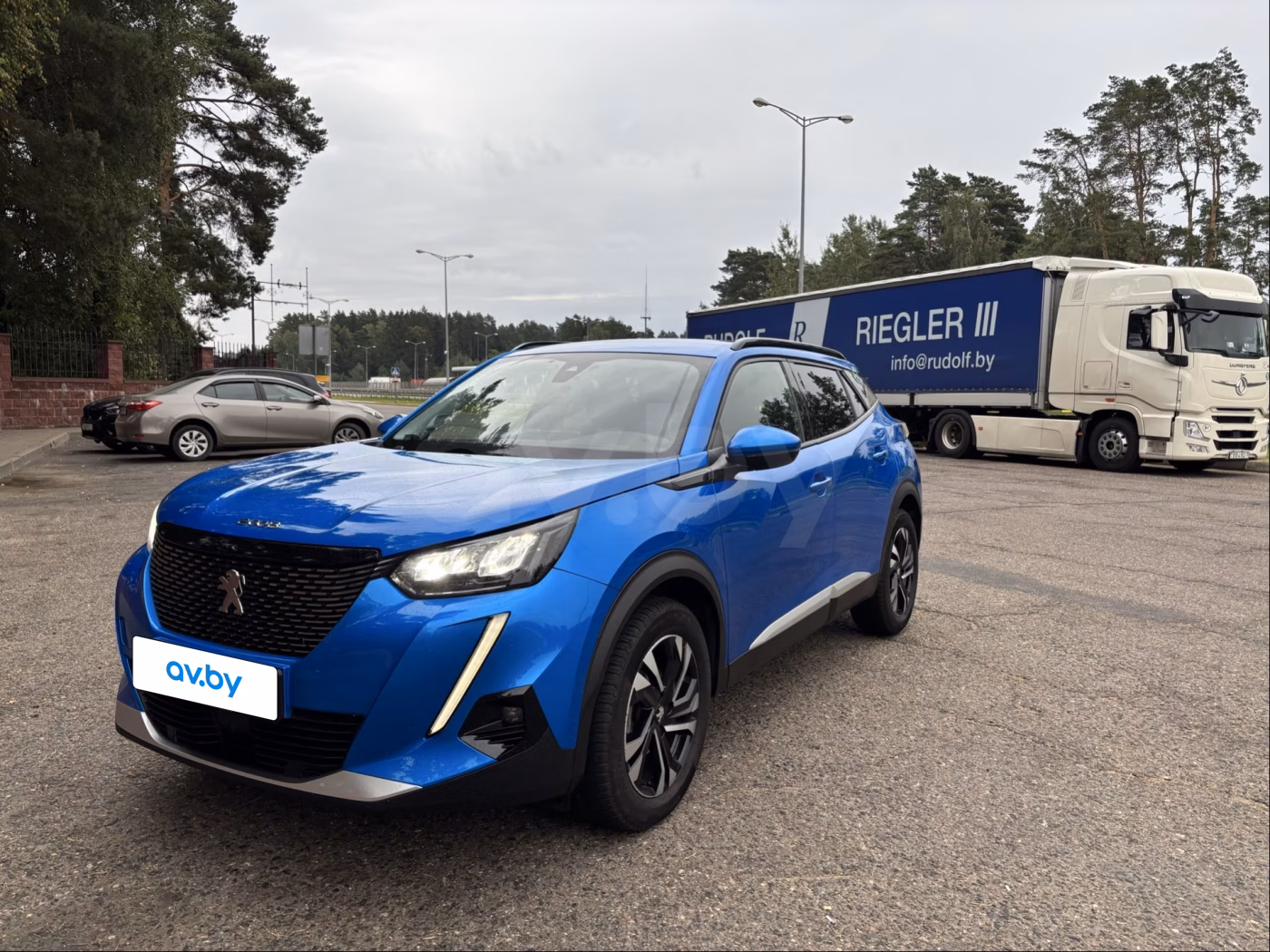 Peugeot 2008 фото 4