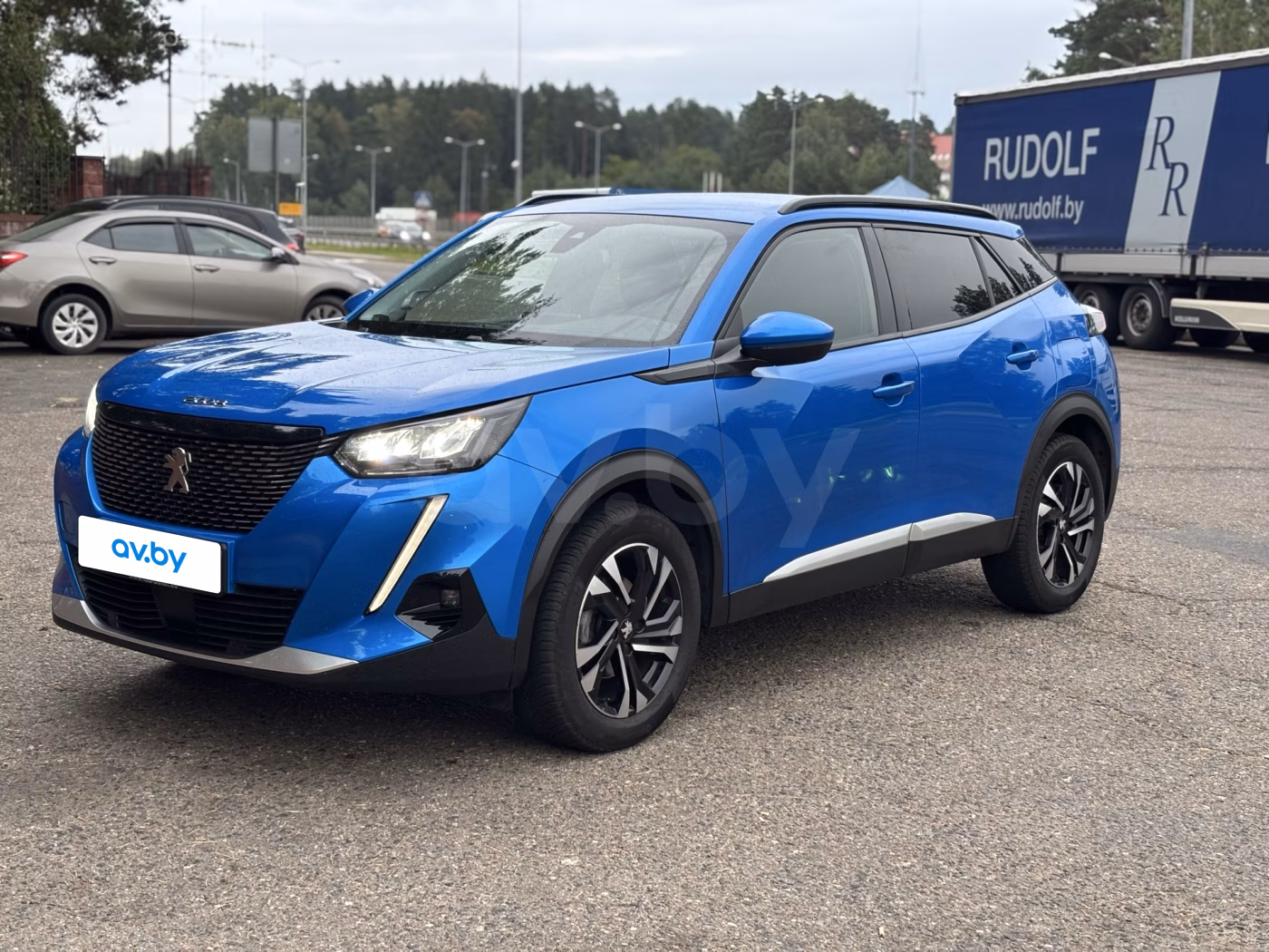 Peugeot 2008 фото 3