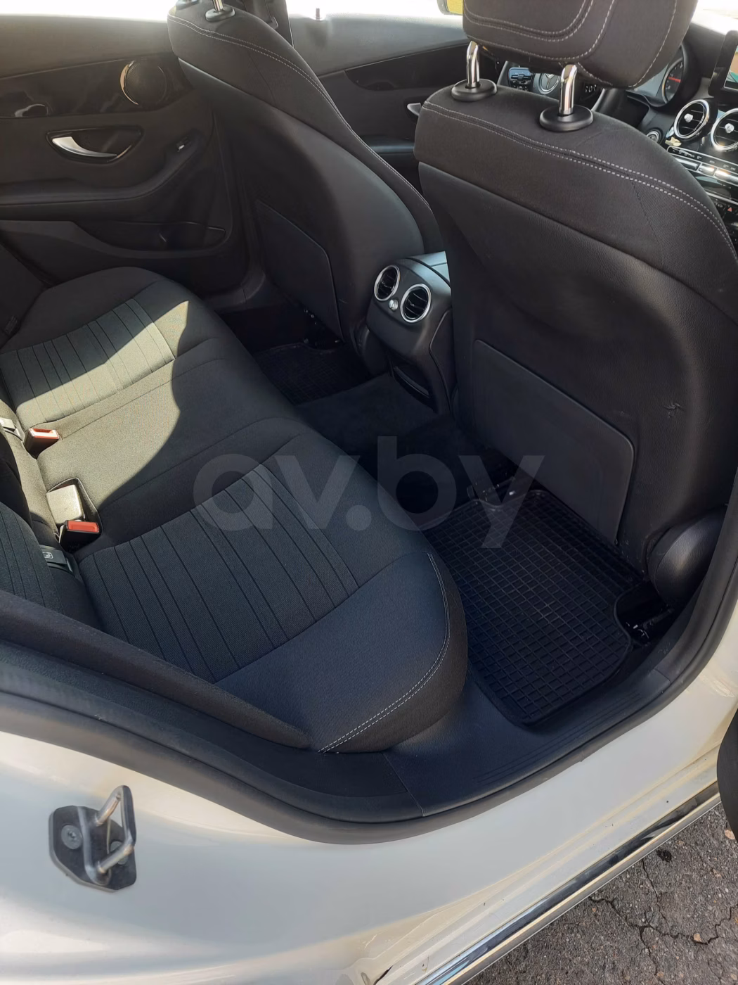 Mercedes-Benz C-Класс фото 15