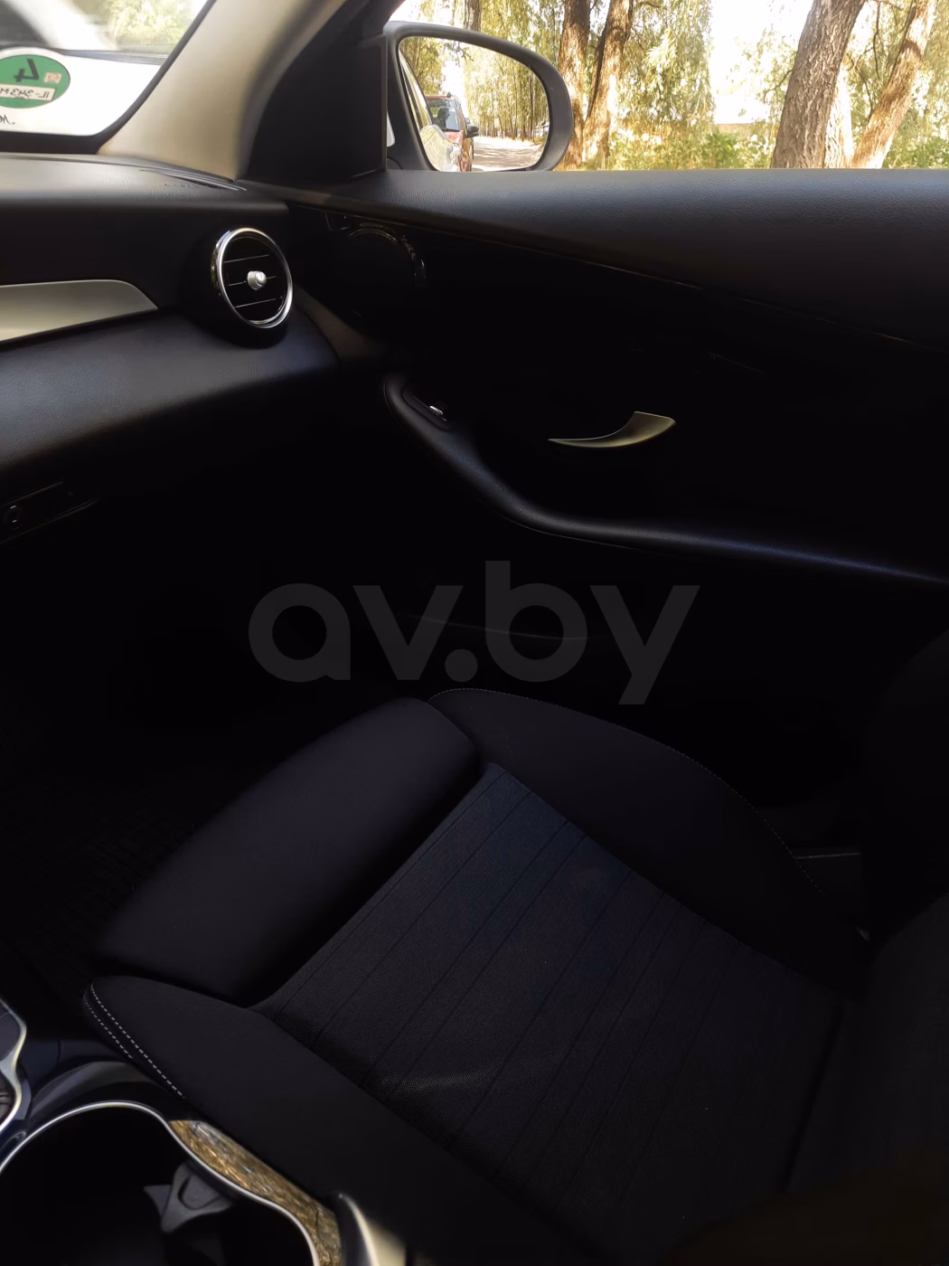 Mercedes-Benz C-Класс фото 17