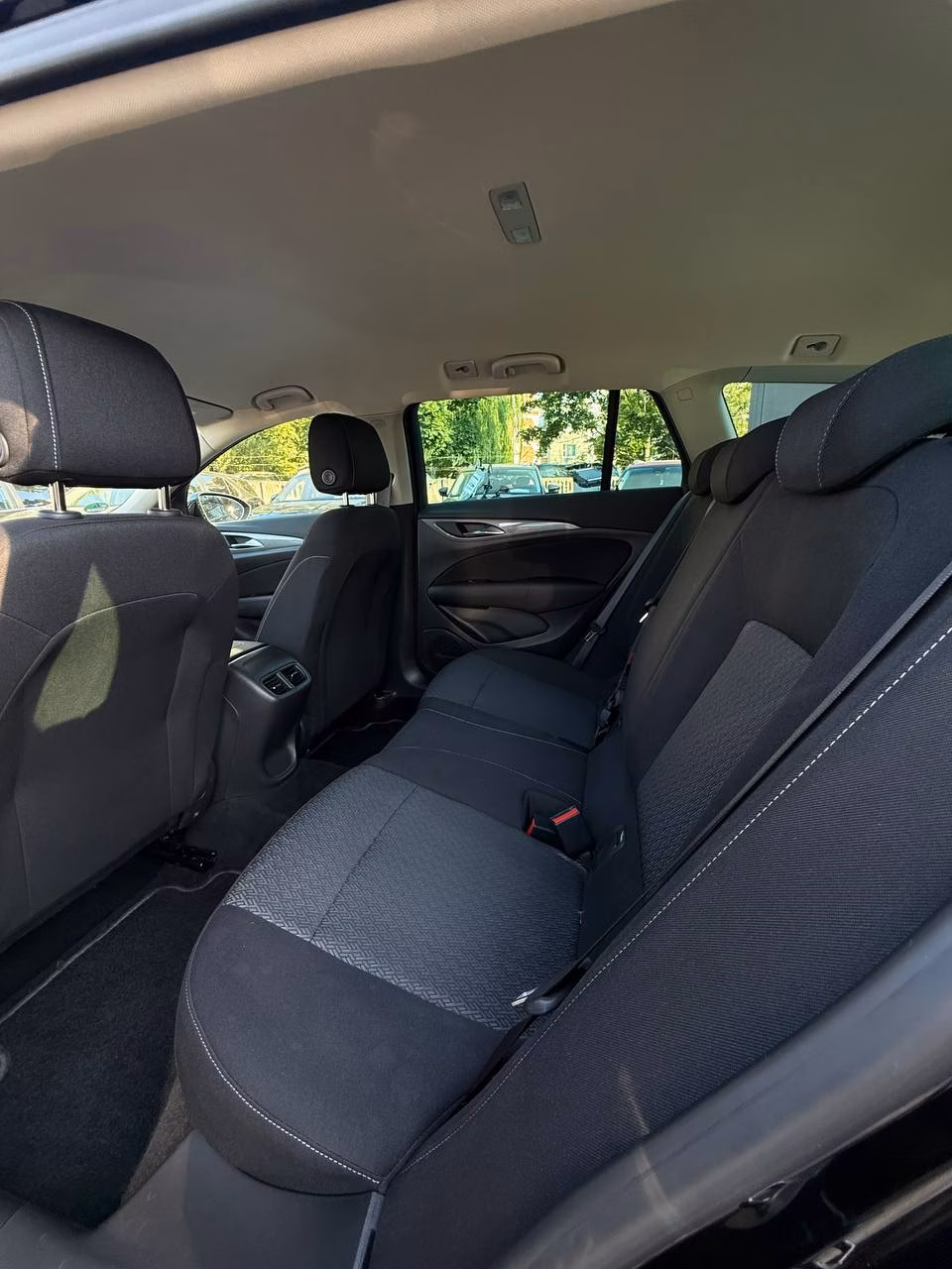Opel Insignia фото 11