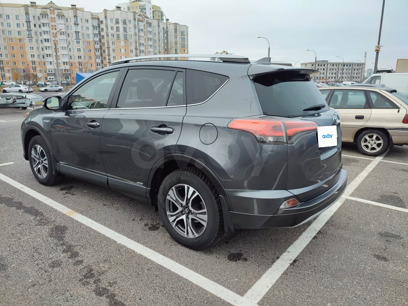 Toyota RAV4 фото 5