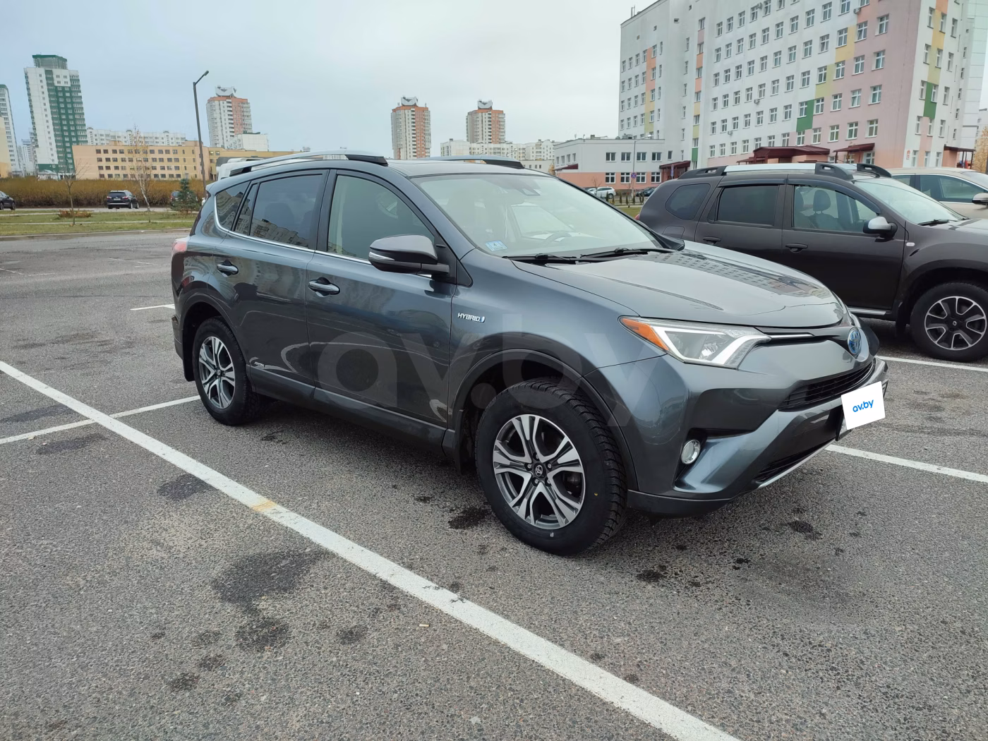 Toyota RAV4 фото 2