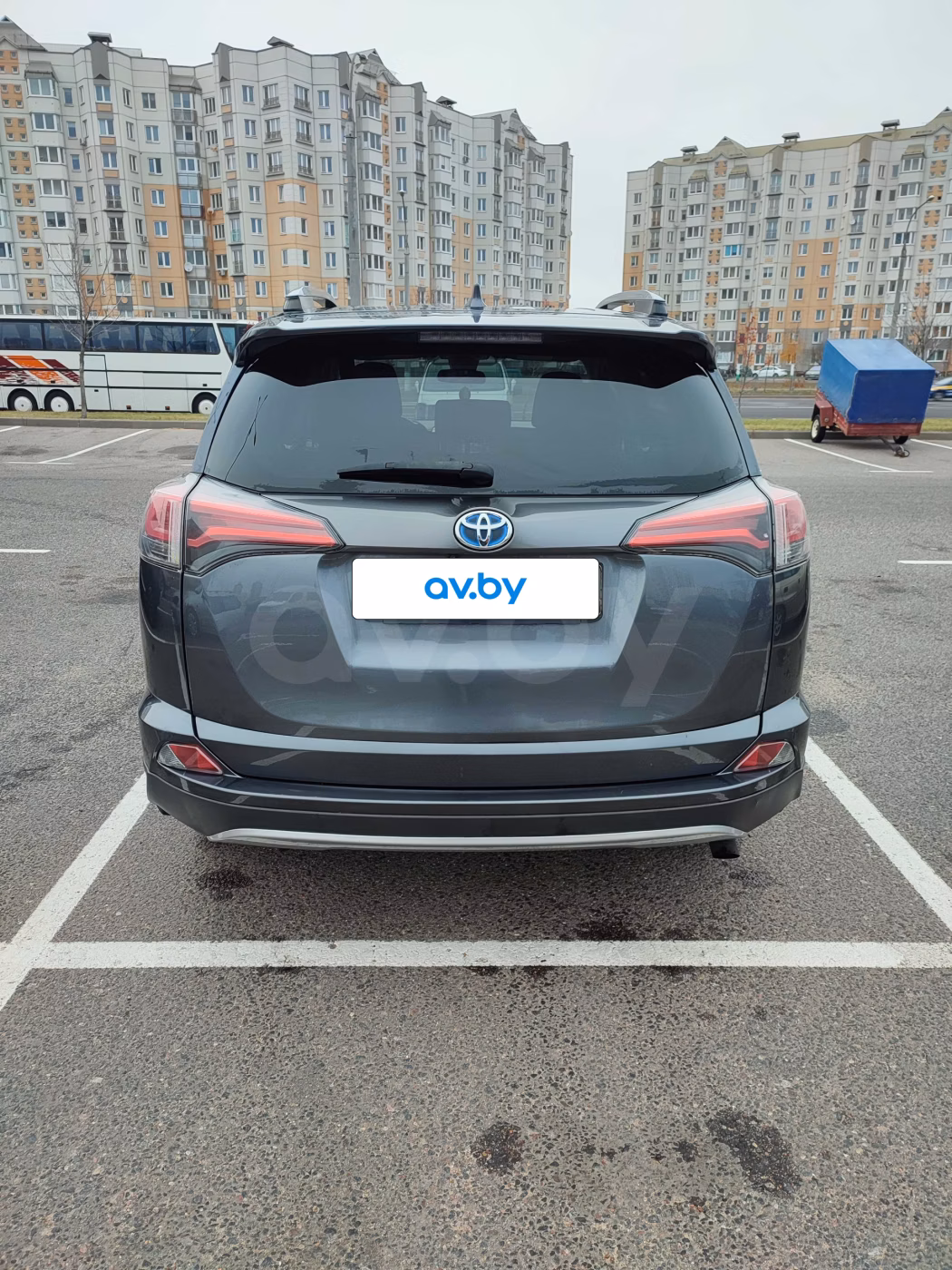 Toyota RAV4 фото 7
